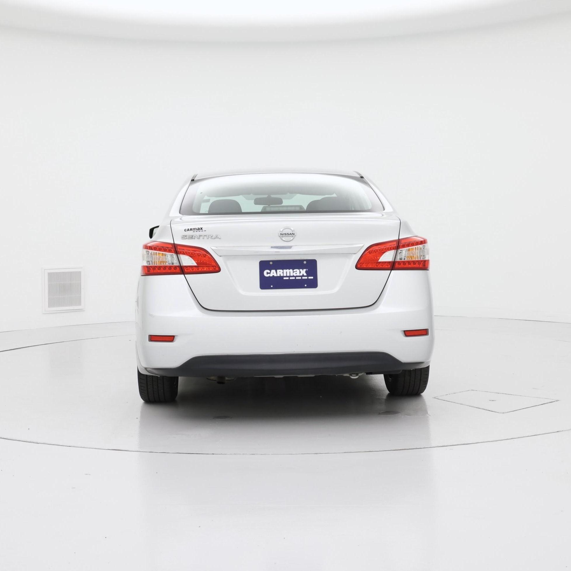 Thumbnail: 2015 Nissan Sentra - 6