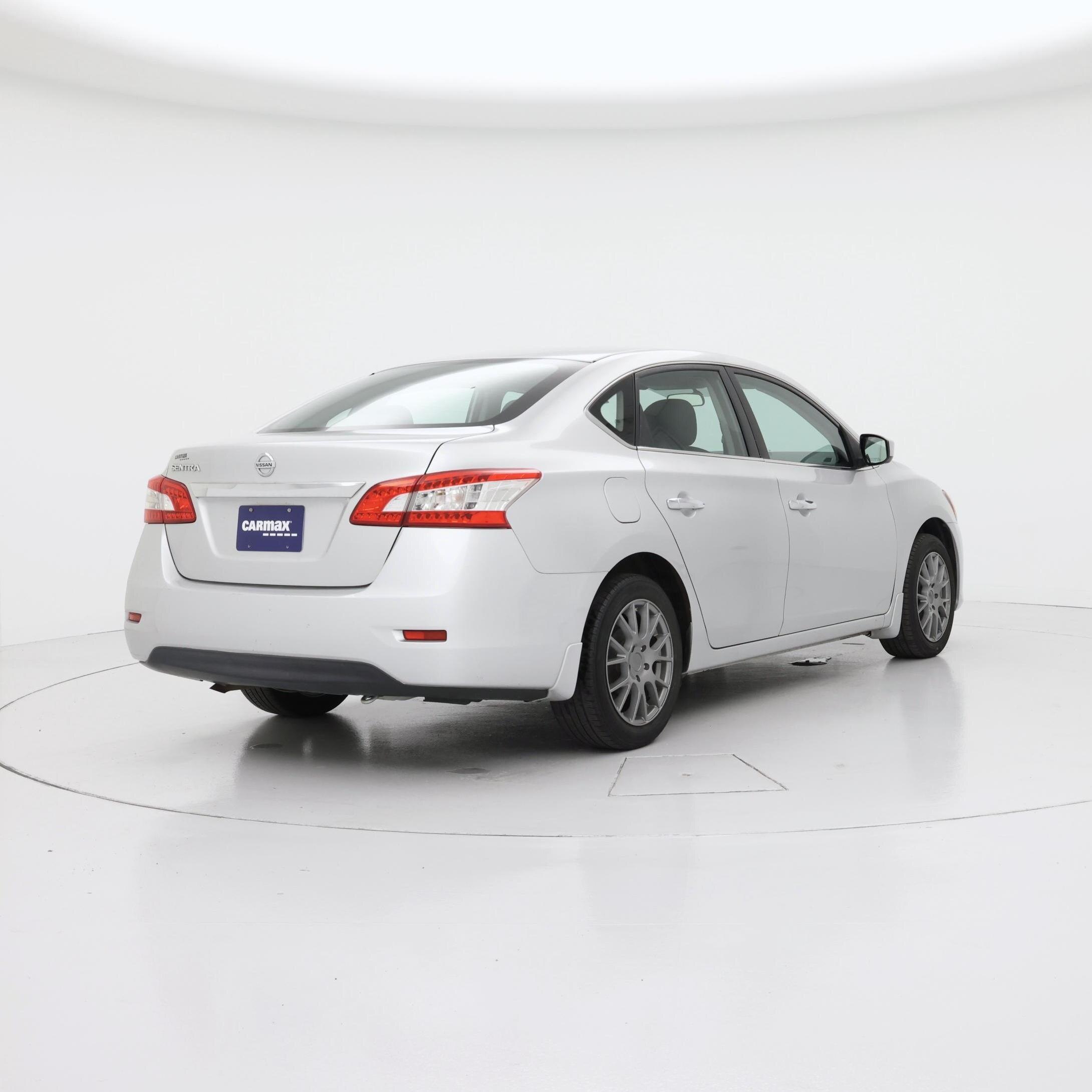Thumbnail: 2015 Nissan Sentra - 8