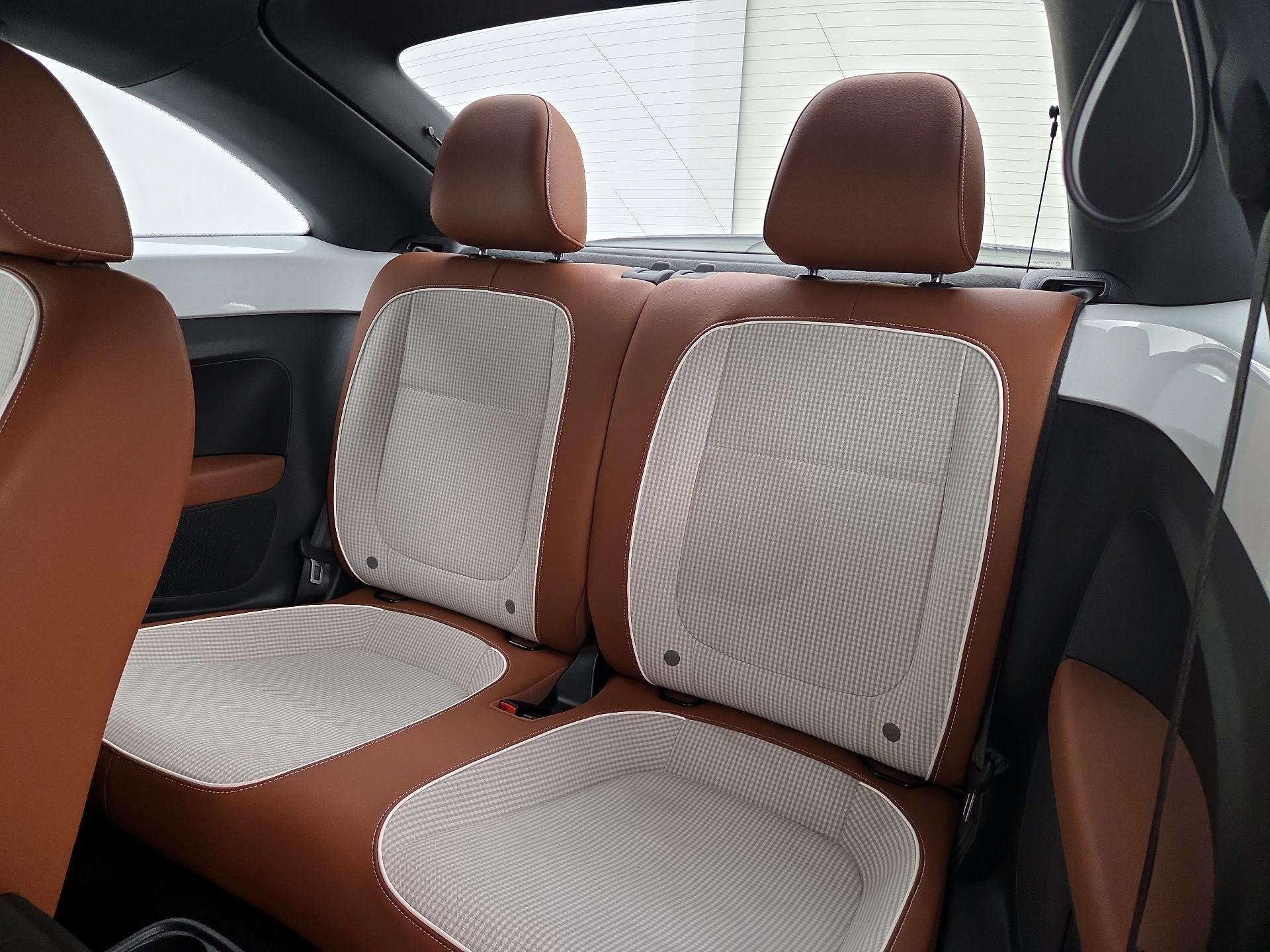 Thumbnail: 2016 Volkswagen Beetle - 18