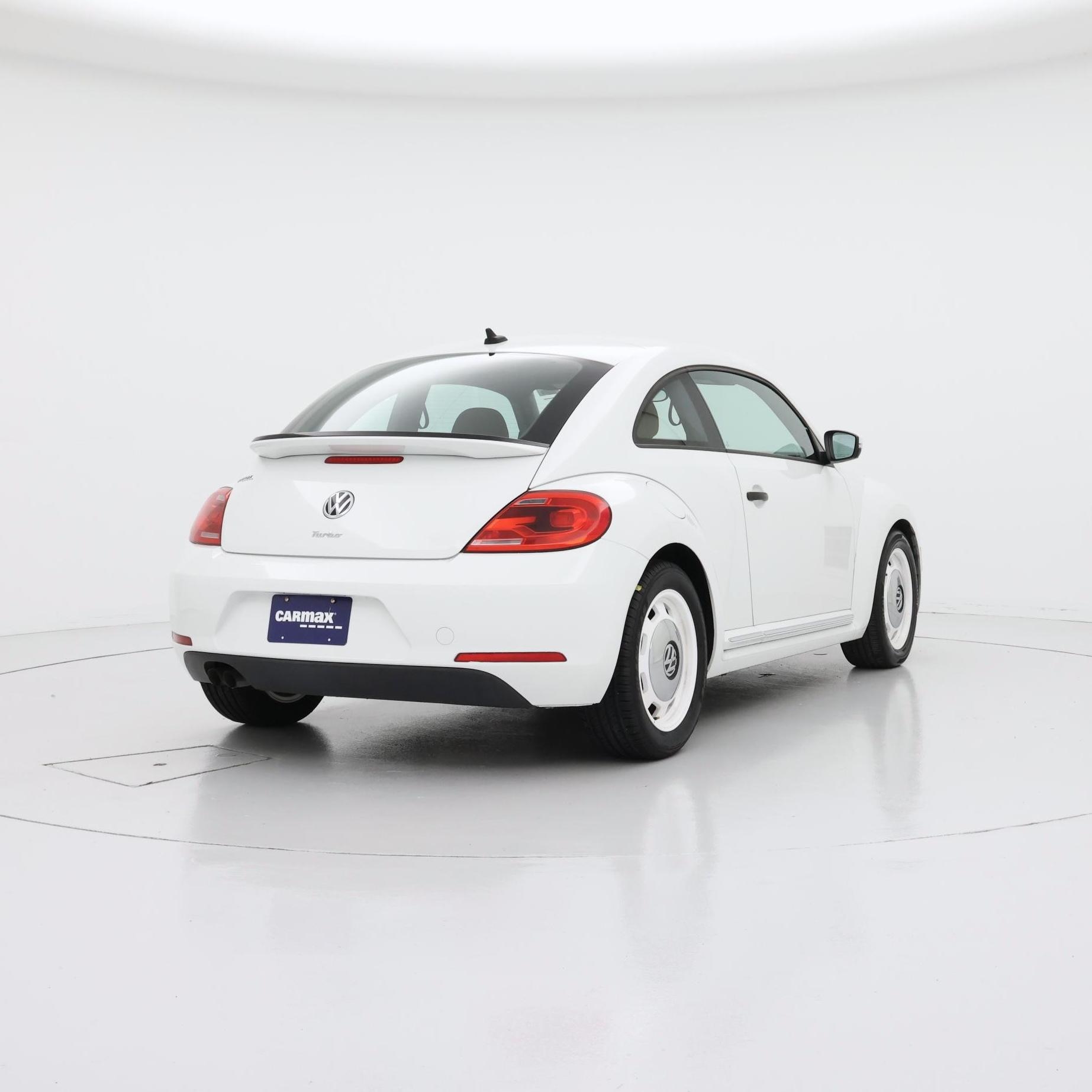 Thumbnail: 2016 Volkswagen Beetle - 8