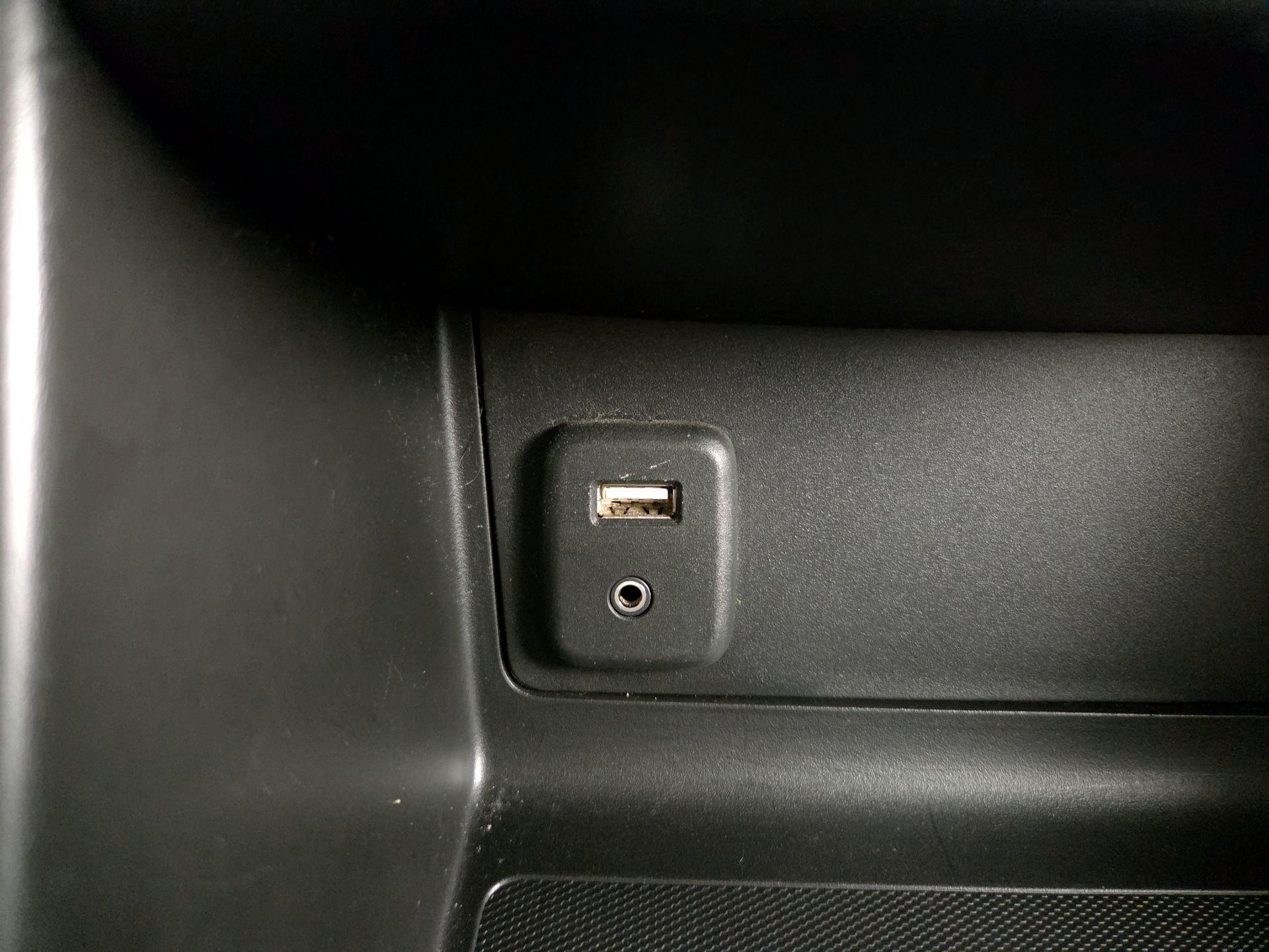 Thumbnail: 2016 Chevrolet Colorado - 19