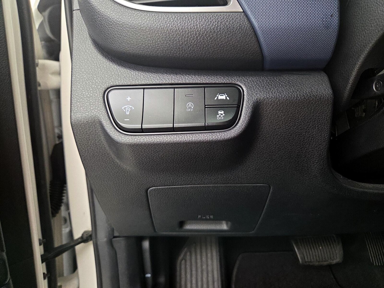 2021 Kia Seltos S - Photo 14