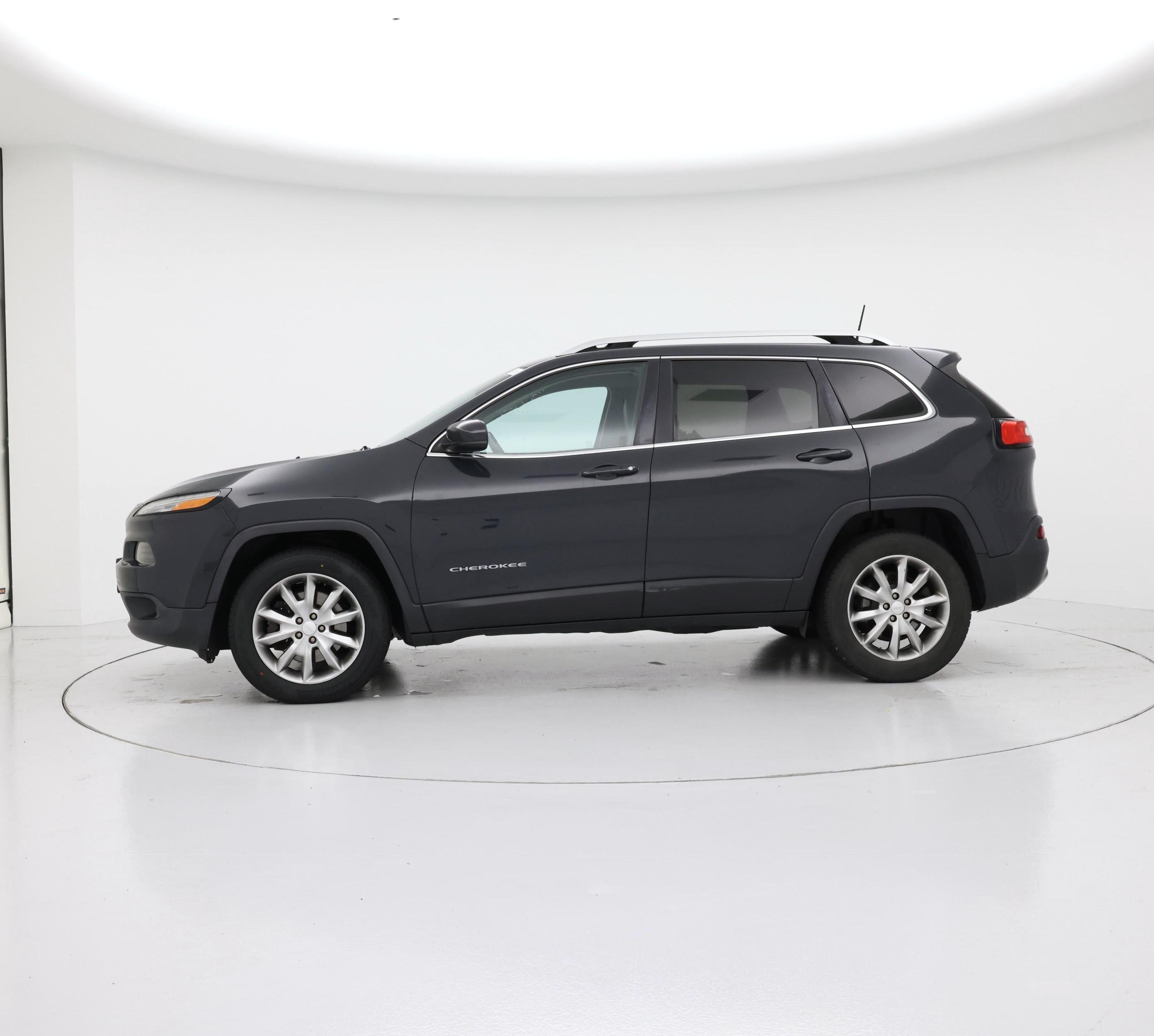 Thumbnail: 2018 Jeep Cherokee - 3