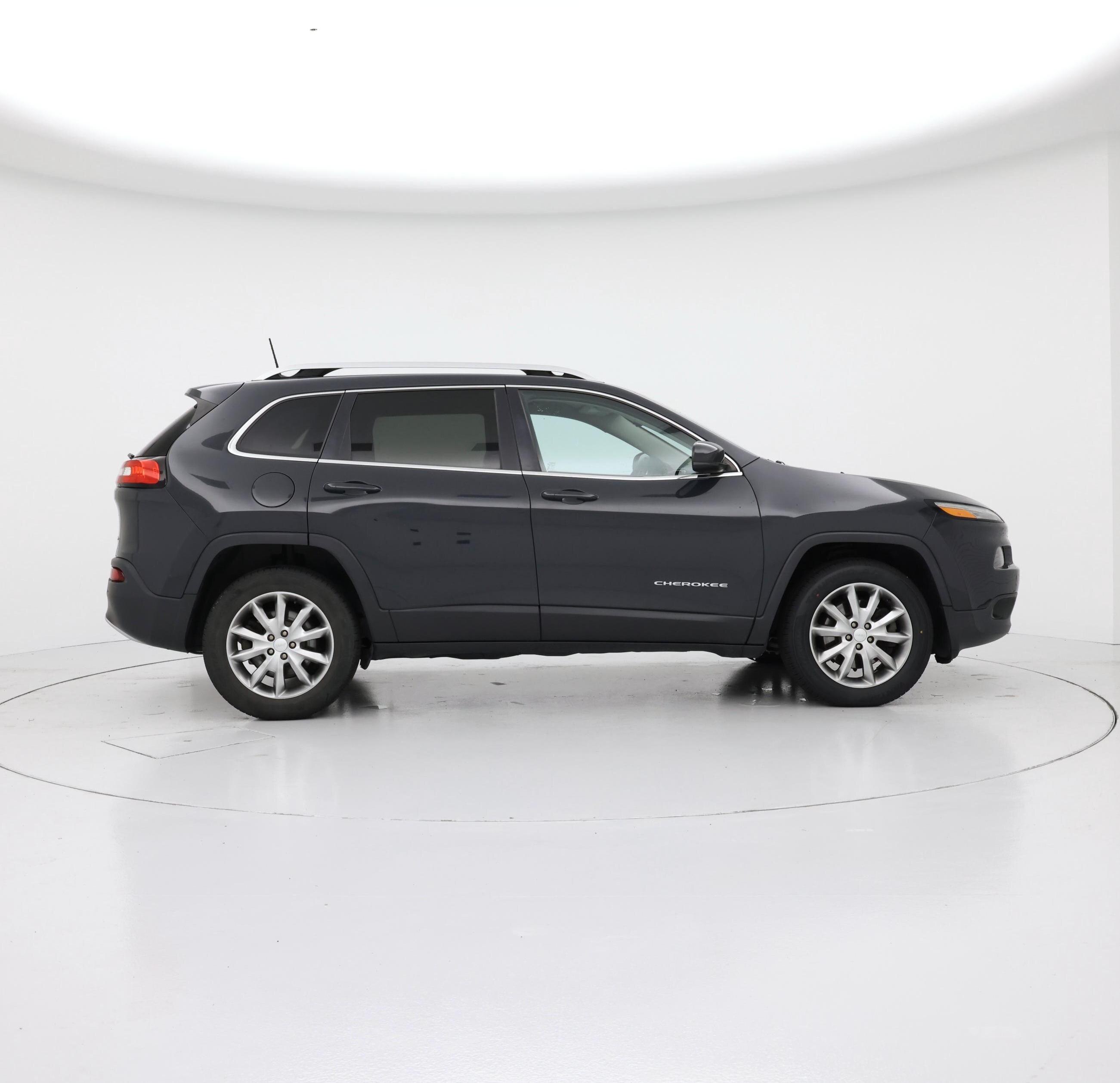 Thumbnail: 2018 Jeep Cherokee - 7