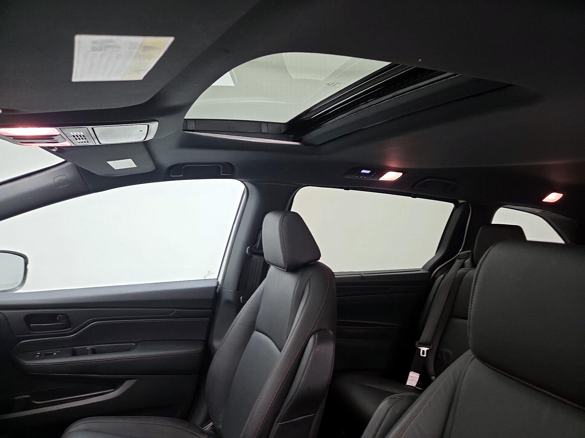 Thumbnail: 2025 Honda Odyssey - 19