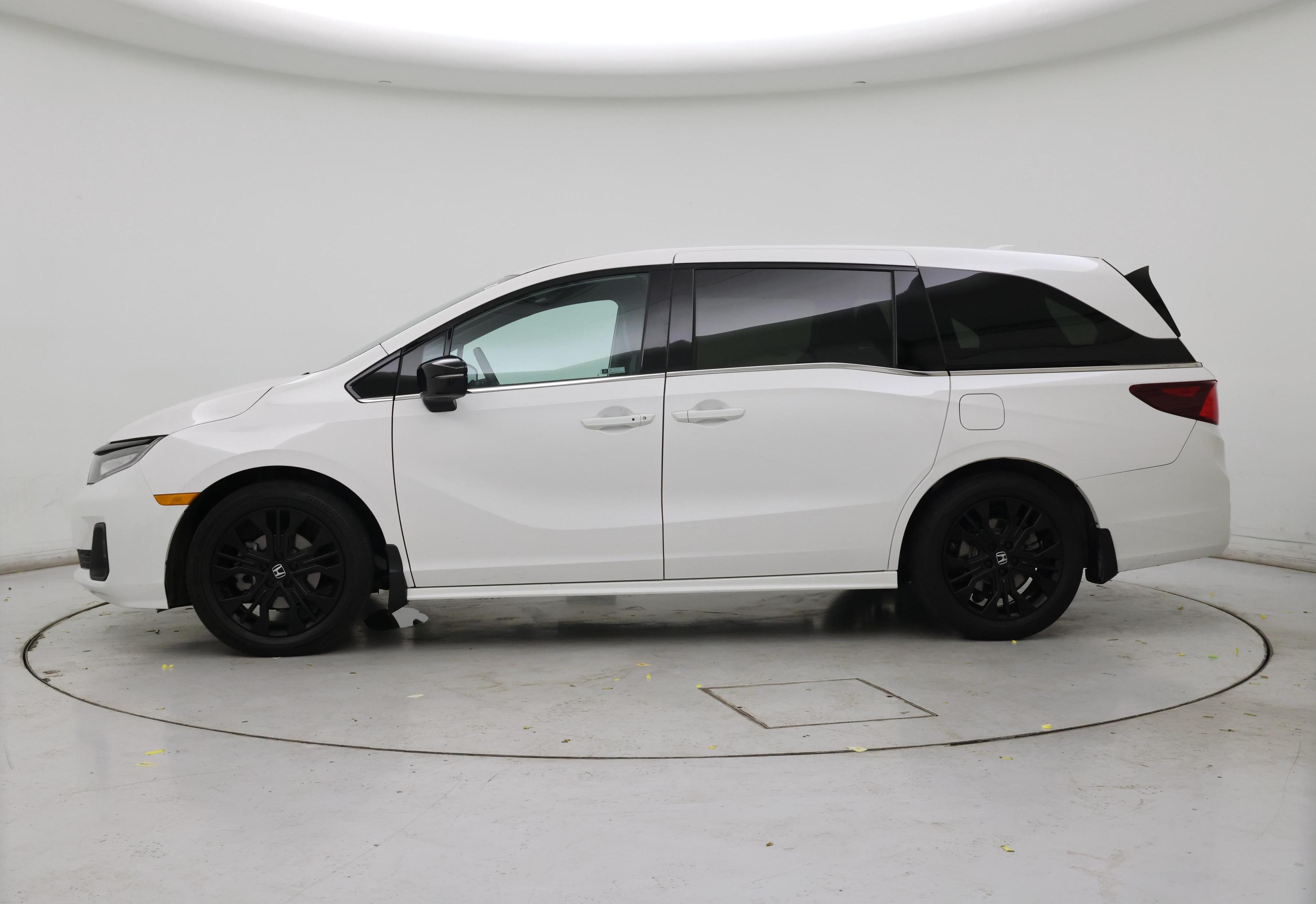 Thumbnail: 2025 Honda Odyssey - 3