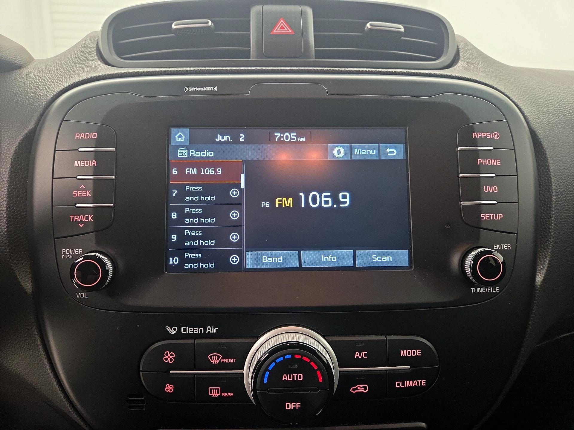 Thumbnail: 2019 Kia Soul - 15