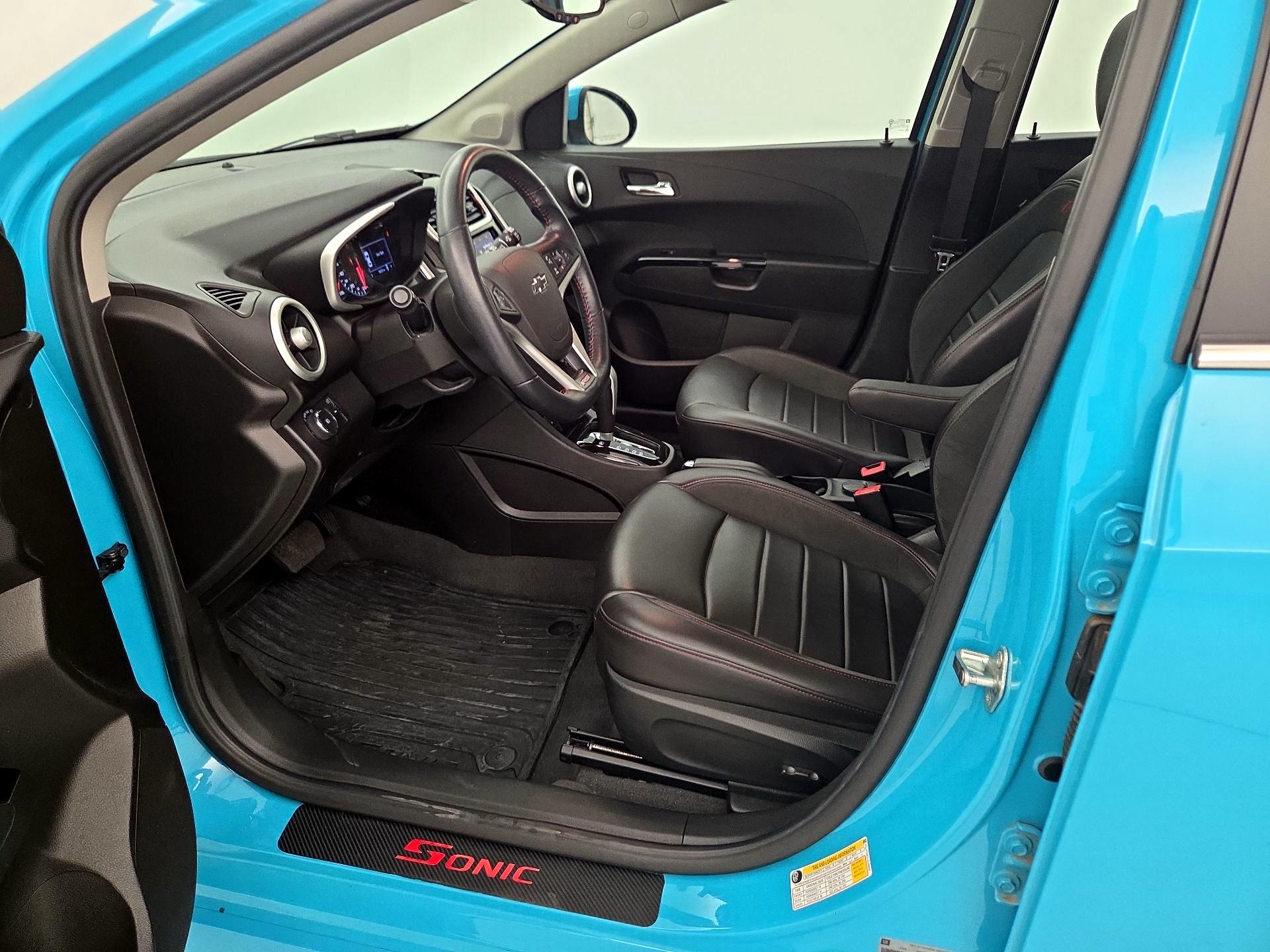 Thumbnail: 2020 Chevrolet Sonic - 9
