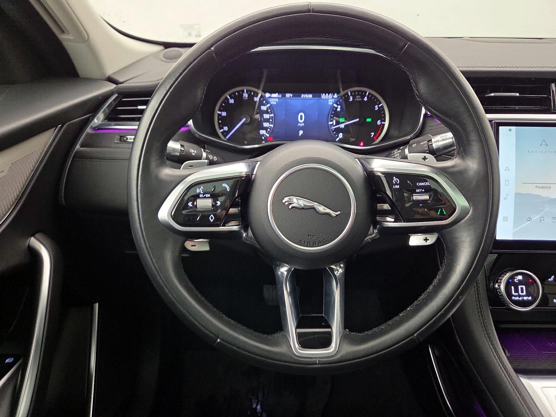 Thumbnail: 2022 Jaguar F-Pace - 10