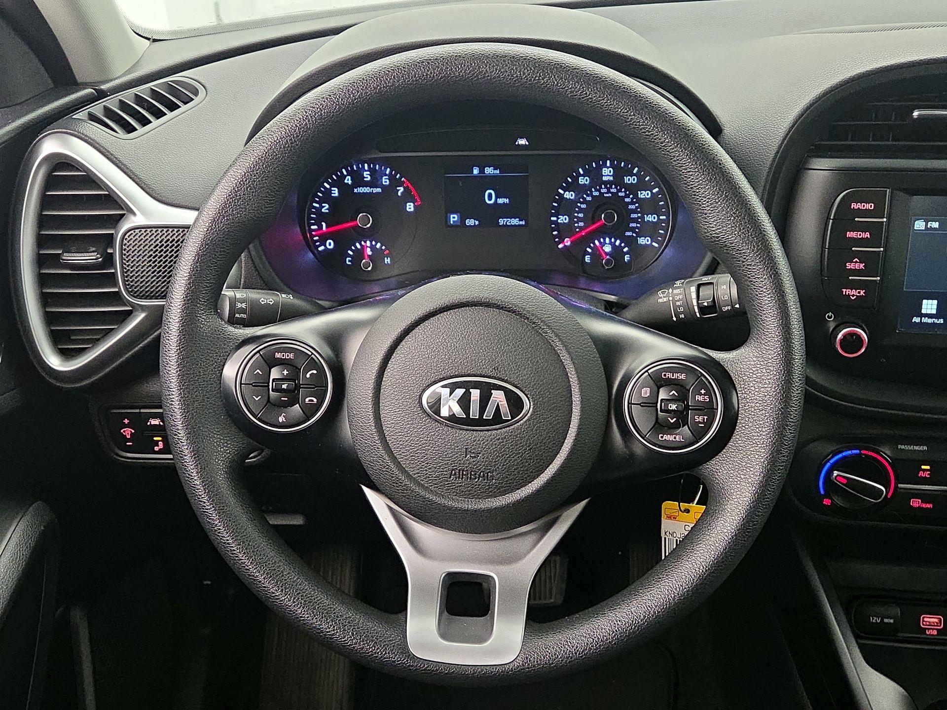 Thumbnail: 2020 Kia Soul - 10