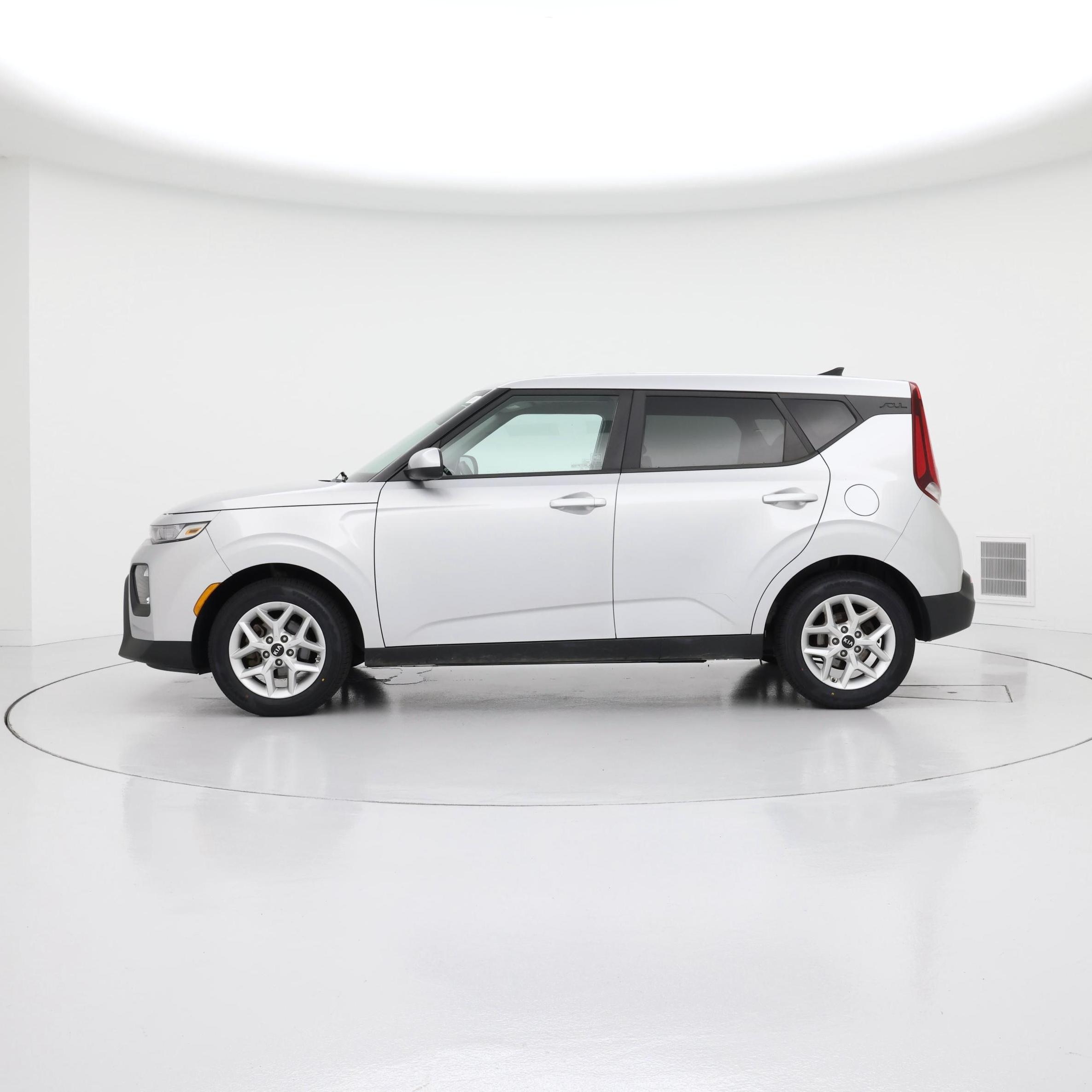 Thumbnail: 2020 Kia Soul - 3