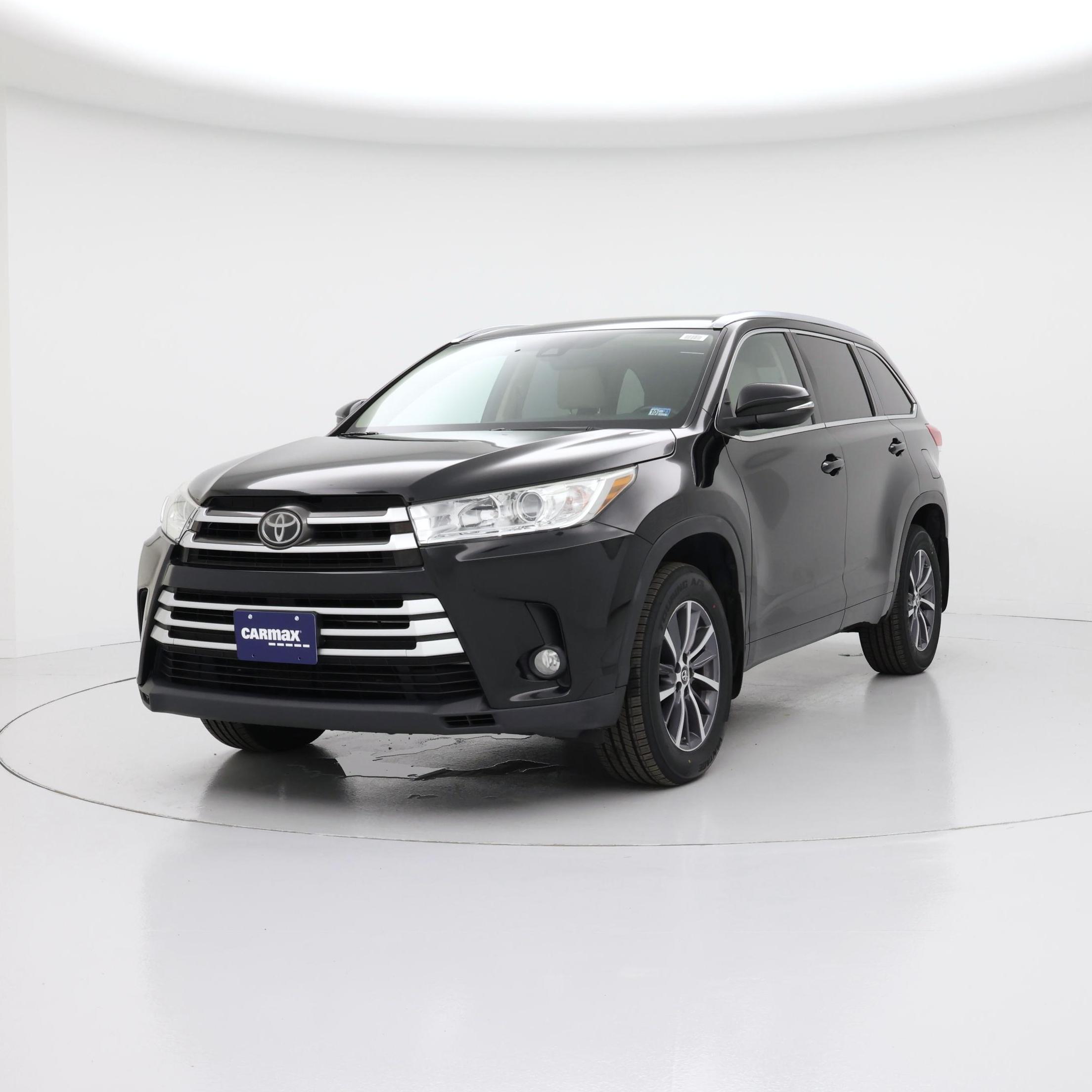 Thumbnail: 2017 Toyota Highlander - 4