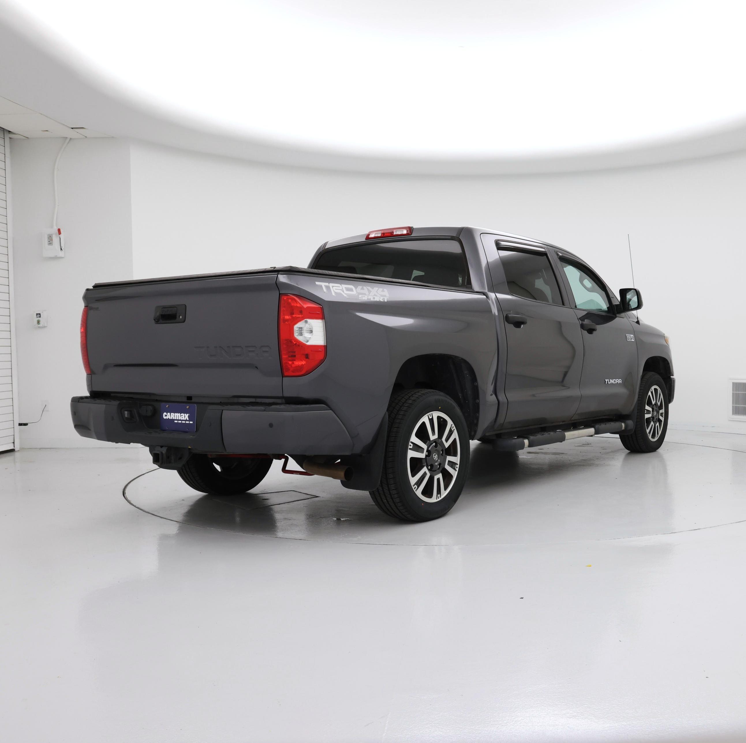 Thumbnail: 2018 Toyota Tundra - 8