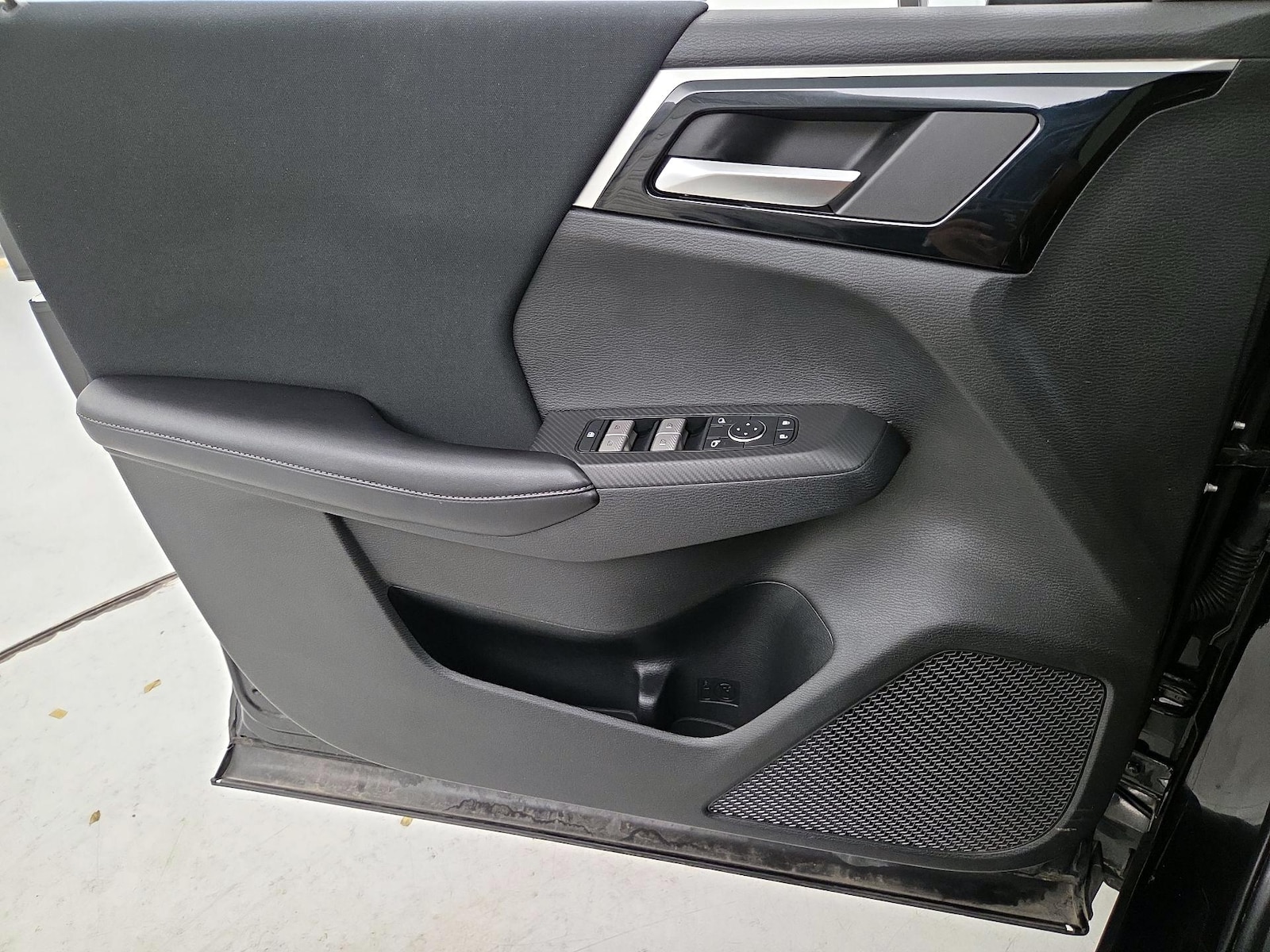 2022 Mitsubishi Outlander ES - Photo 13