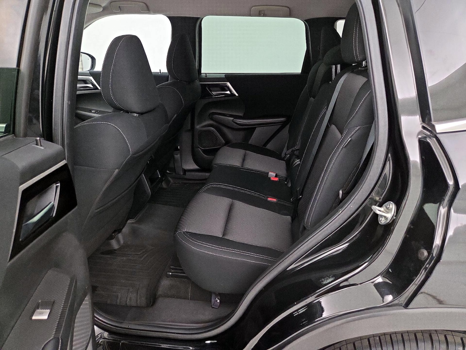 2022 Mitsubishi Outlander ES - Photo 20