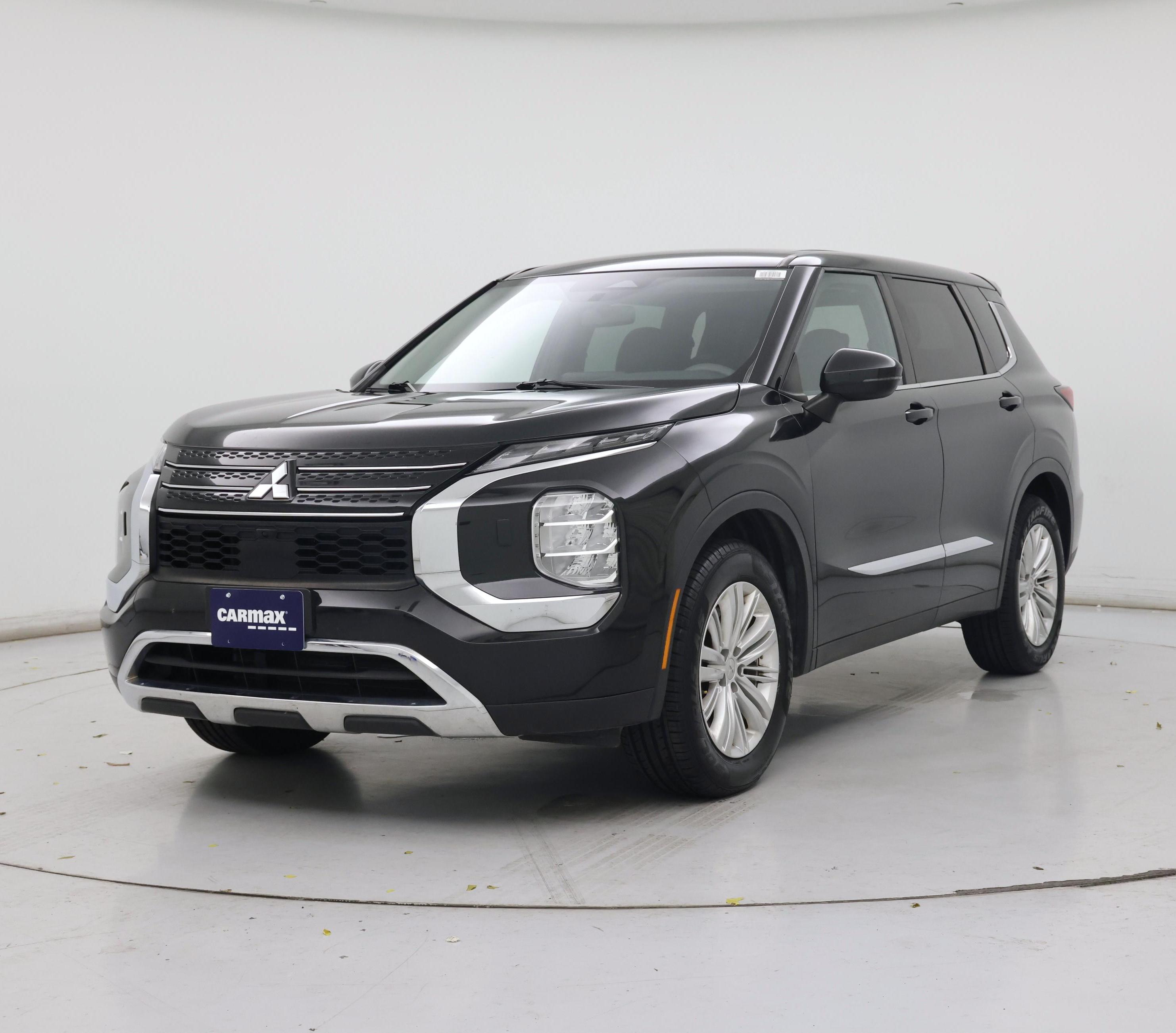 Thumbnail: 2022 Mitsubishi Outlander - 4