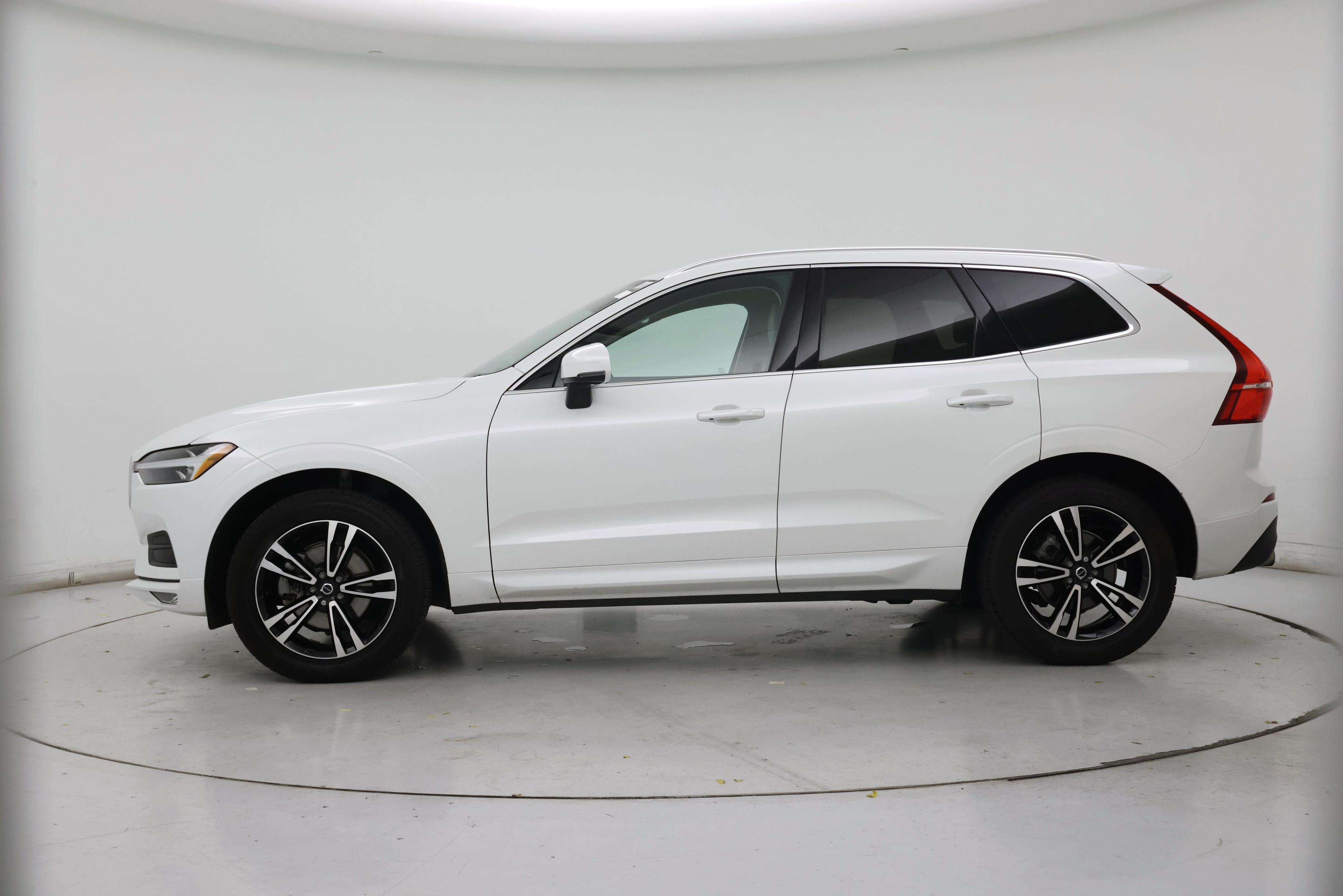 Thumbnail: 2021 Volvo XC60 - 3