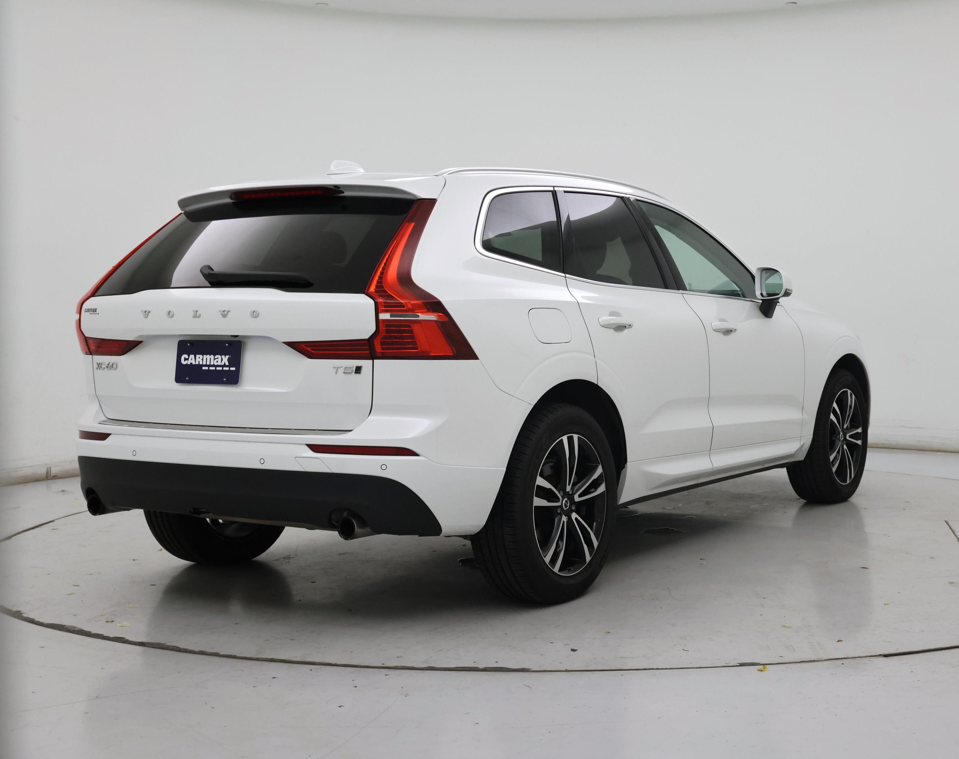 Thumbnail: 2021 Volvo XC60 - 8