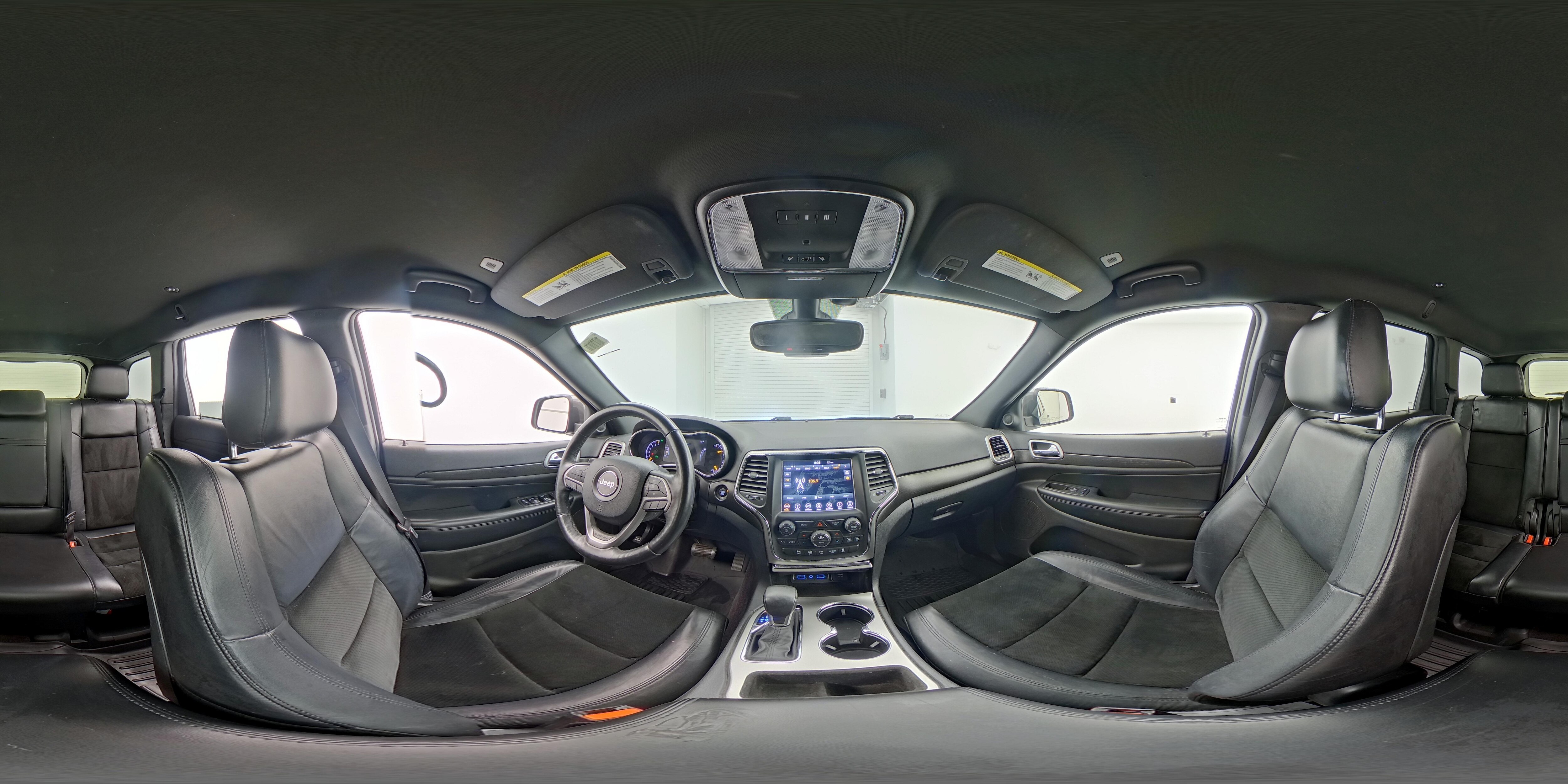 2018 Jeep Grand Cherokee Altitude - Photo 25