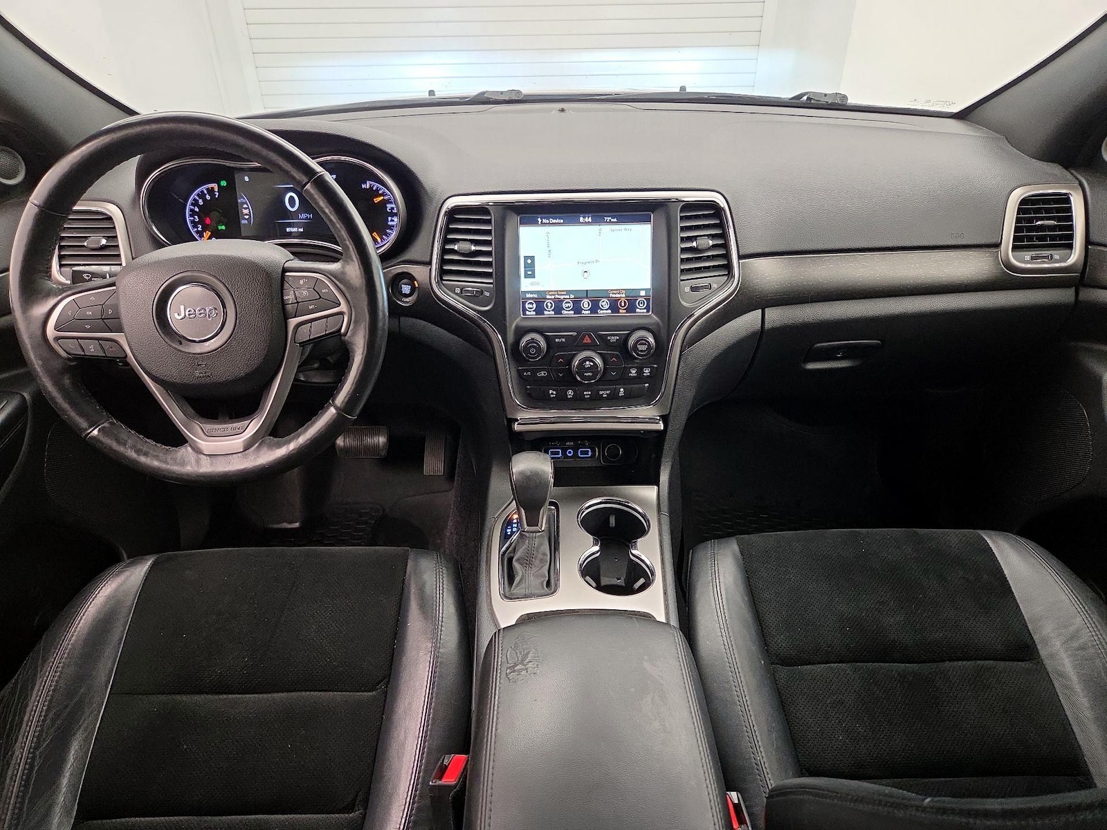 2018 Jeep Grand Cherokee Altitude - Photo 10