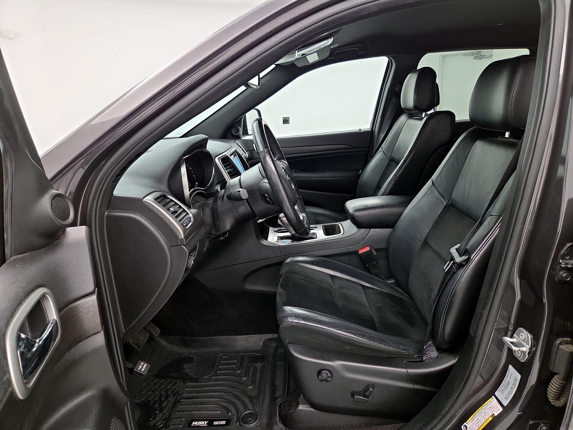 Thumbnail: 2018 Jeep Grand Cherokee - 11