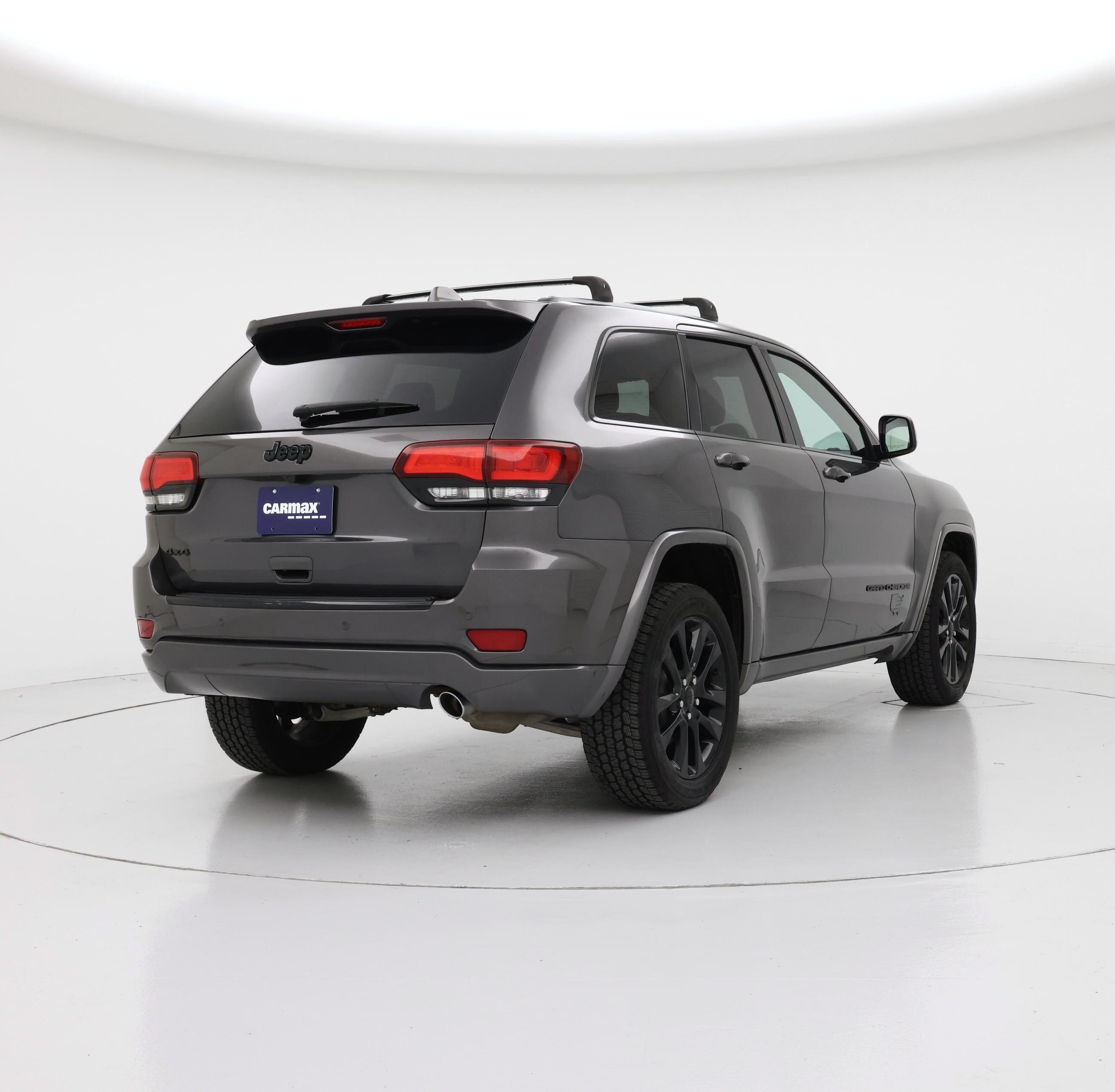 Thumbnail: 2018 Jeep Grand Cherokee - 8
