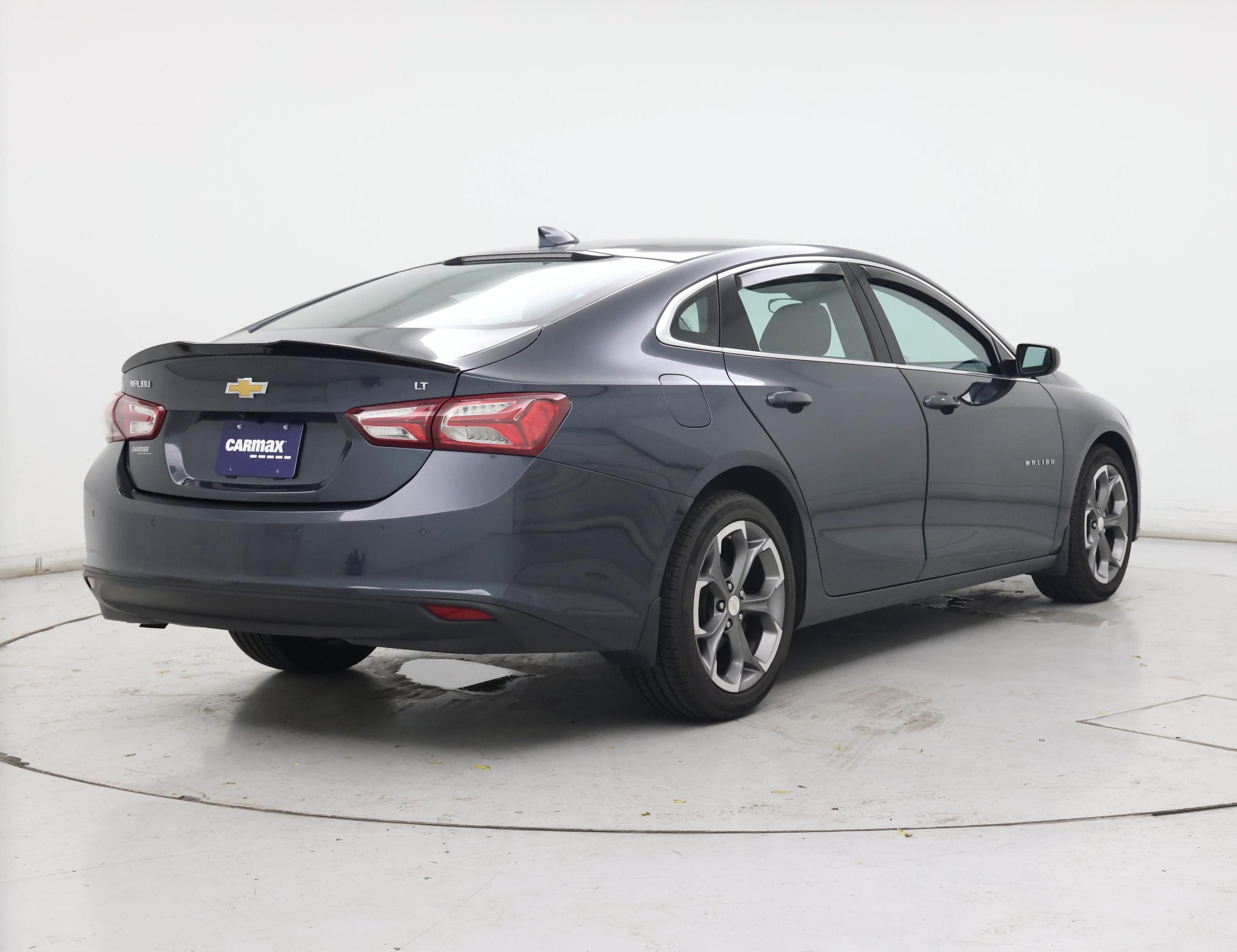 Thumbnail: 2020 Chevrolet Malibu - 8