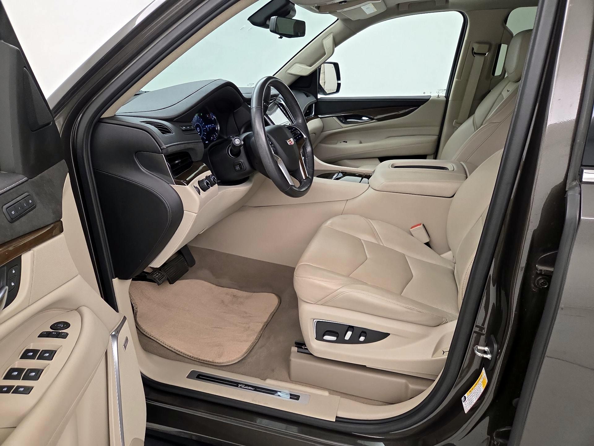 Thumbnail: 2020 Cadillac Escalade - 11