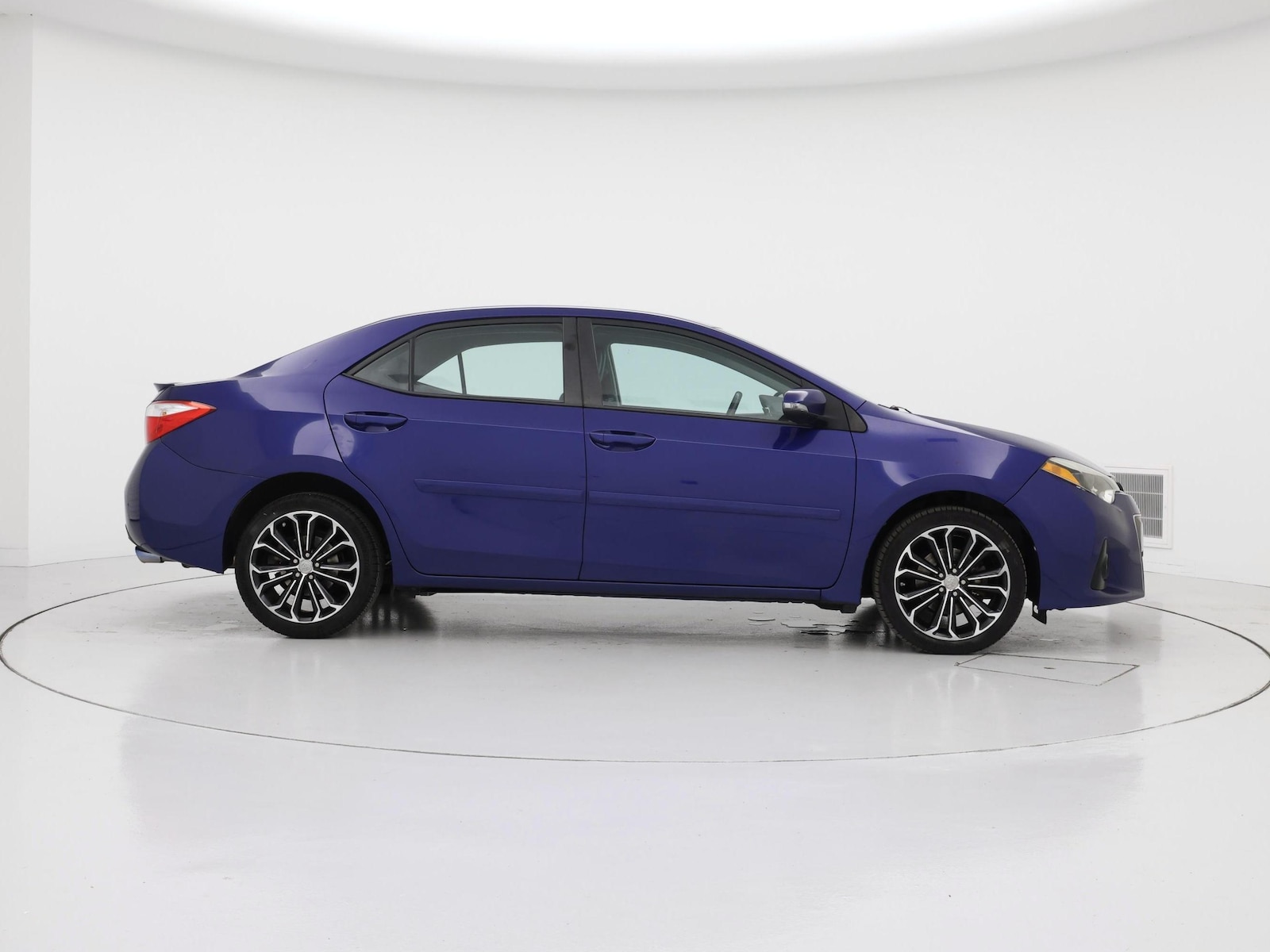 2016 Toyota Corolla S Plus - Photo 8