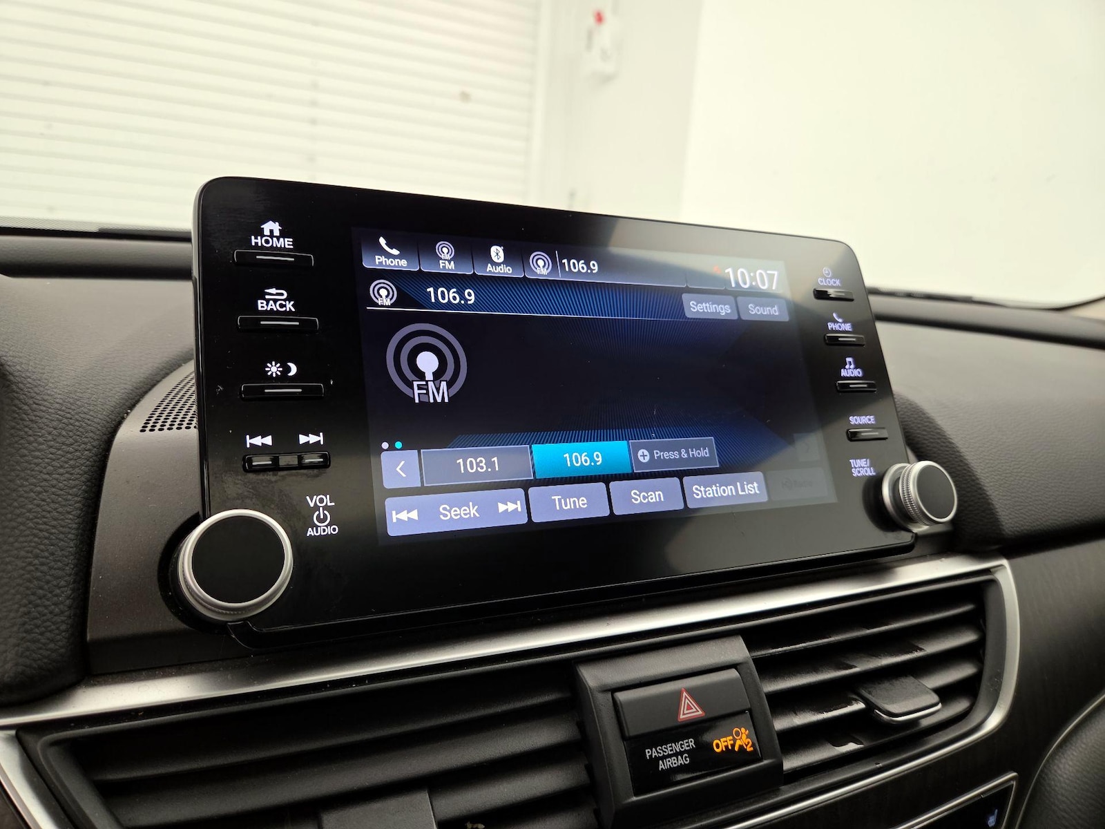 2018 Honda Accord EX-L - Photo 16