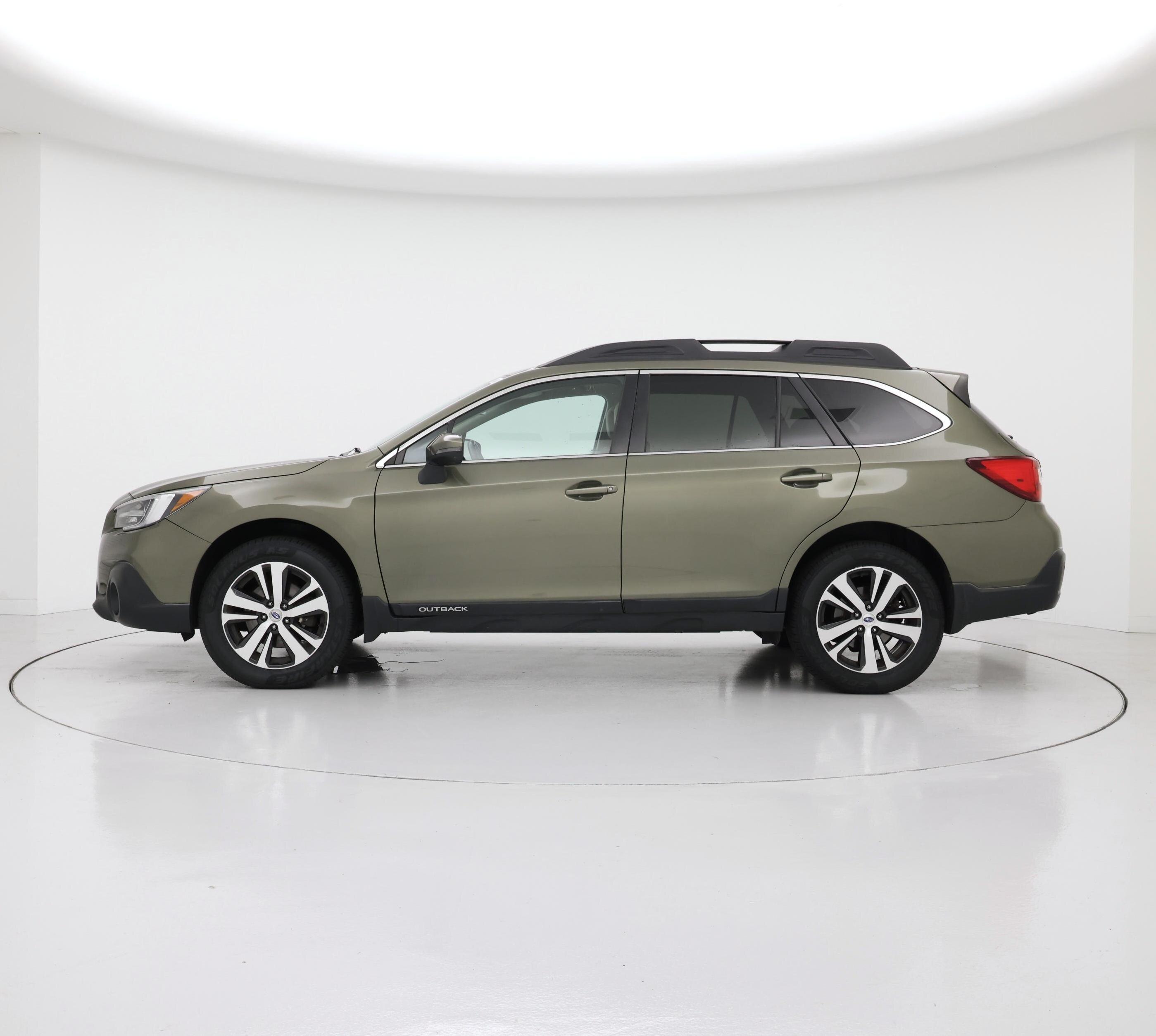 Thumbnail: 2019 Subaru Outback - 3