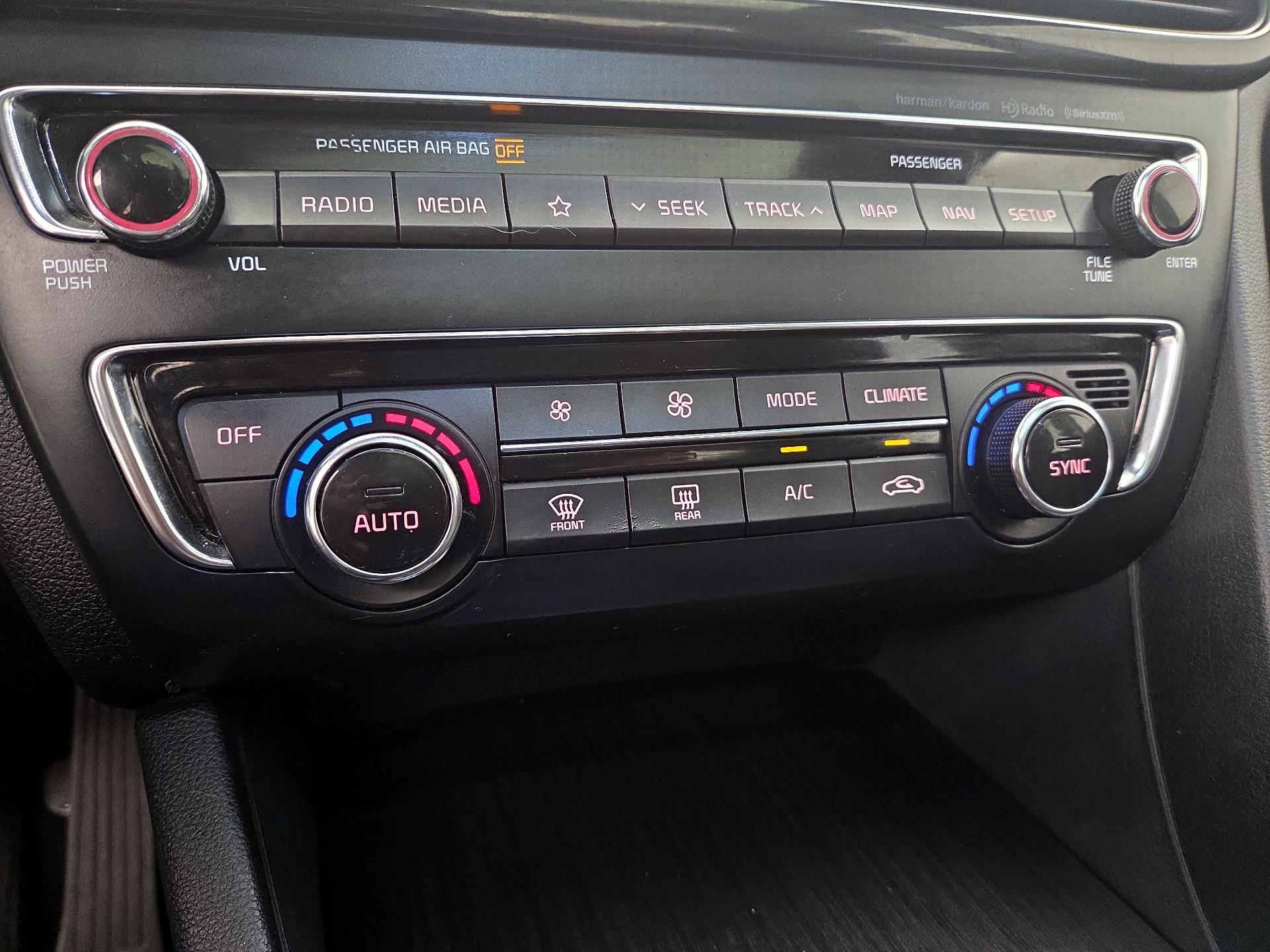 Thumbnail: 2019 Kia Optima - 17