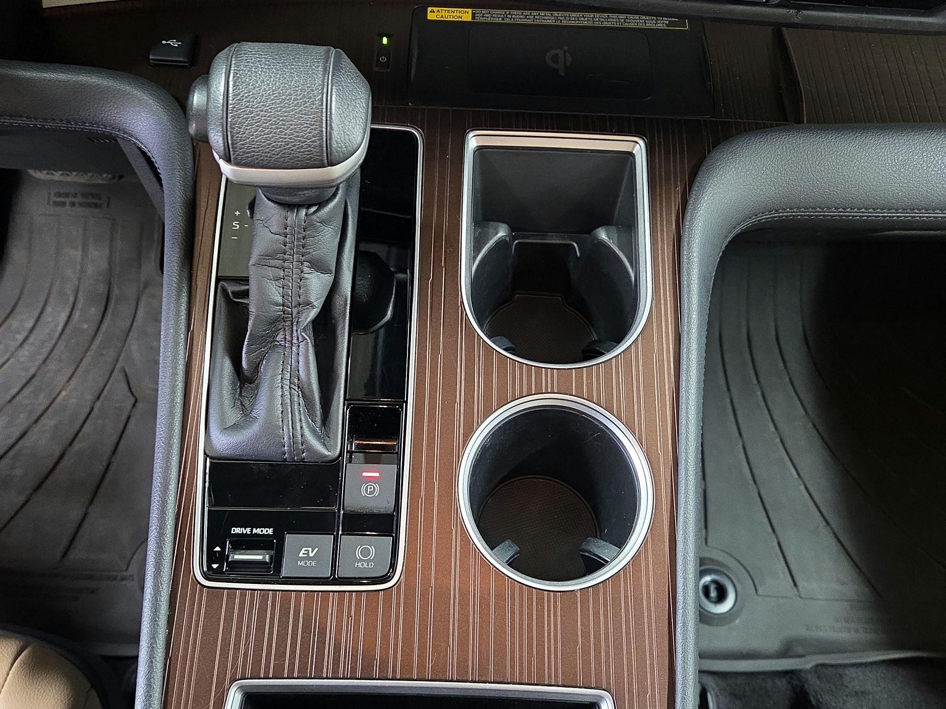 Thumbnail: 2021 Toyota Sienna - 18