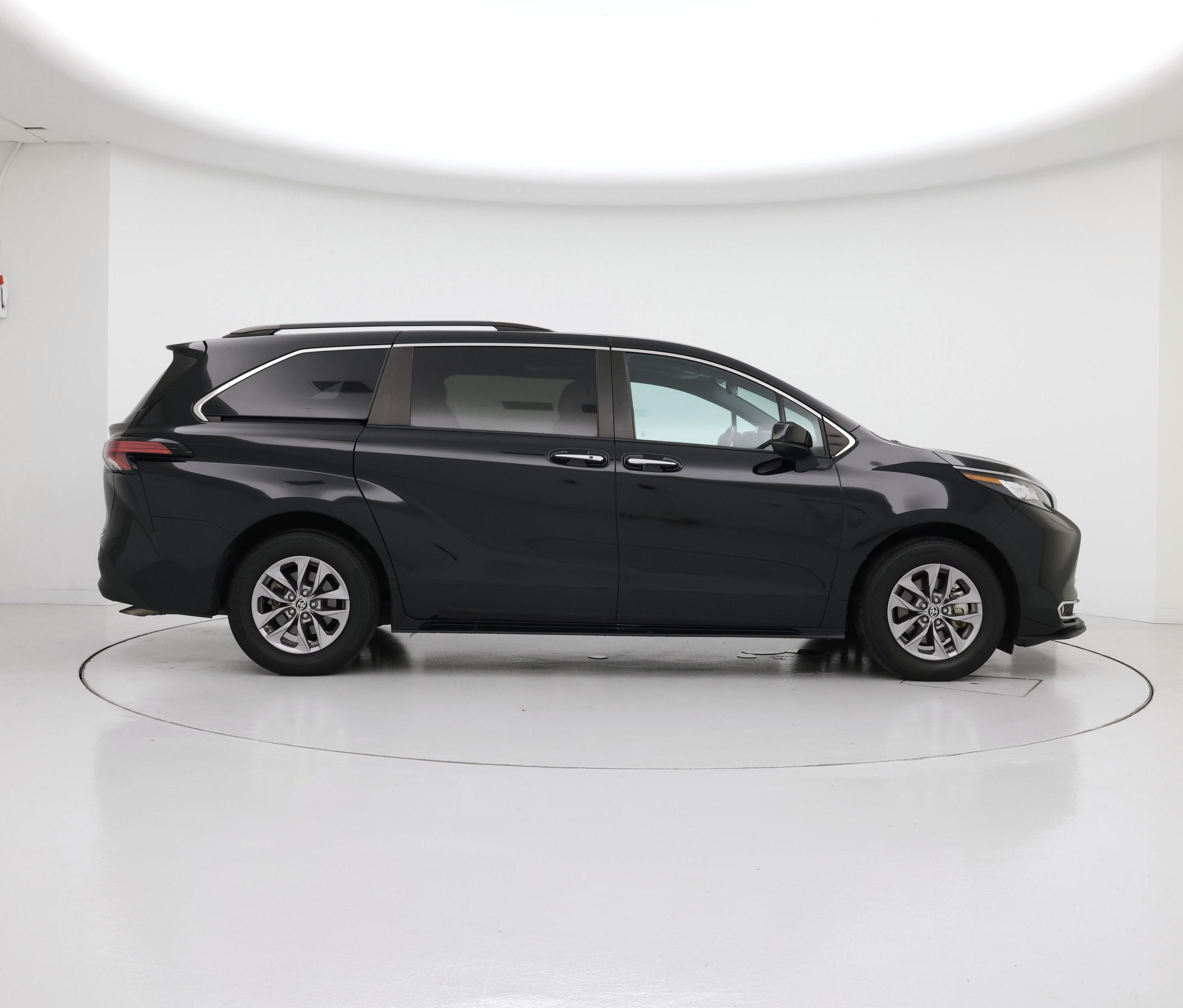 Thumbnail: 2021 Toyota Sienna - 7