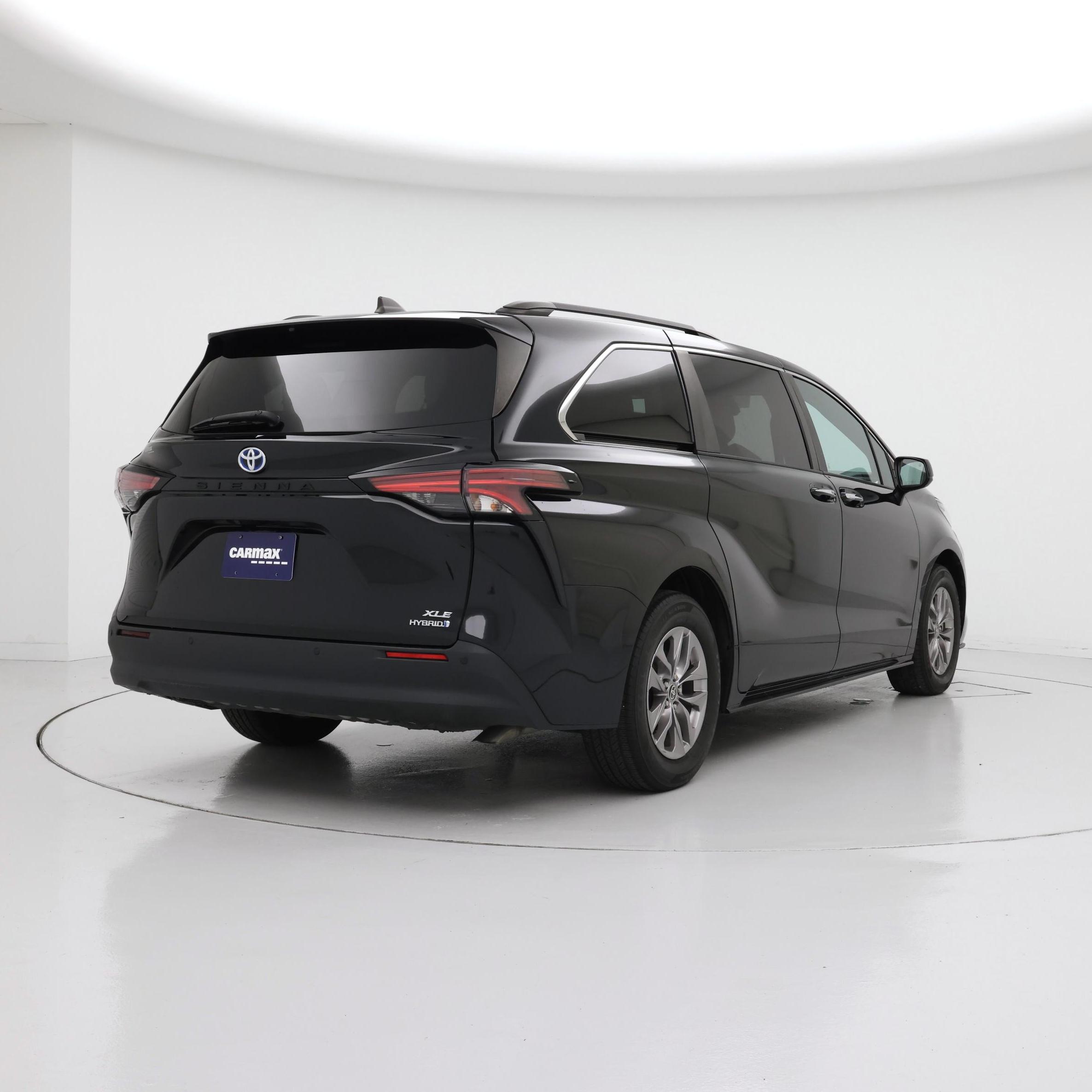 Thumbnail: 2021 Toyota Sienna - 8