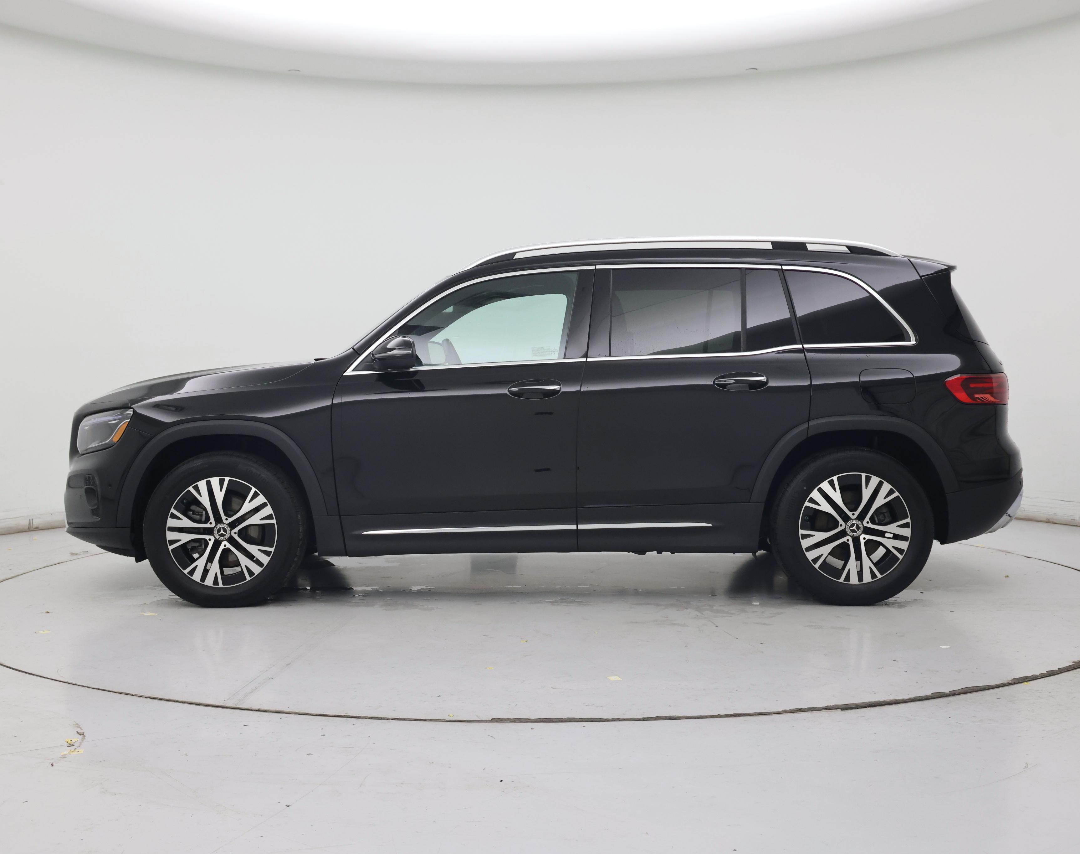 Thumbnail: 2024 Mercedes-Benz GLB - 3