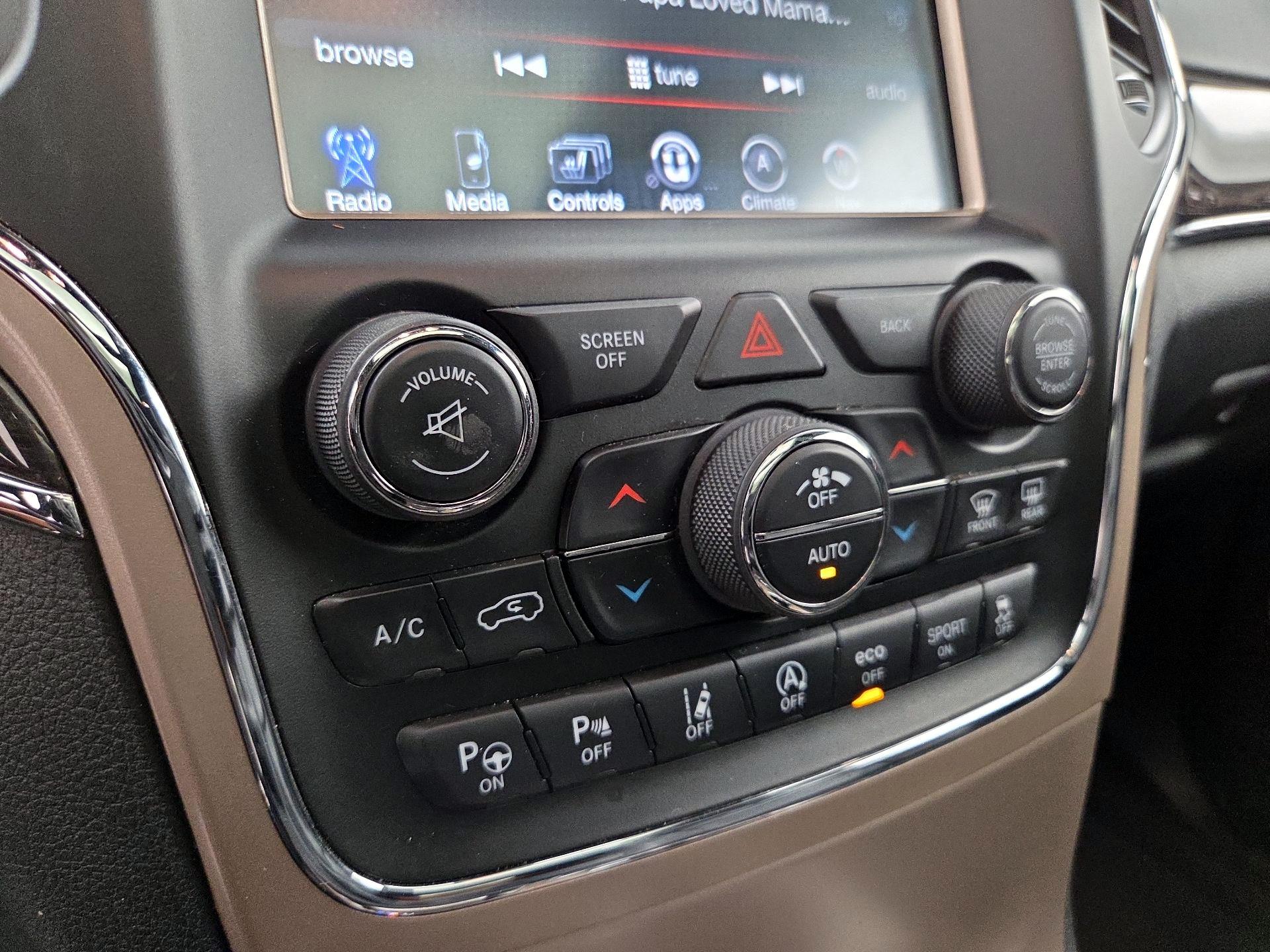 Thumbnail: 2017 Jeep Grand Cherokee - 17