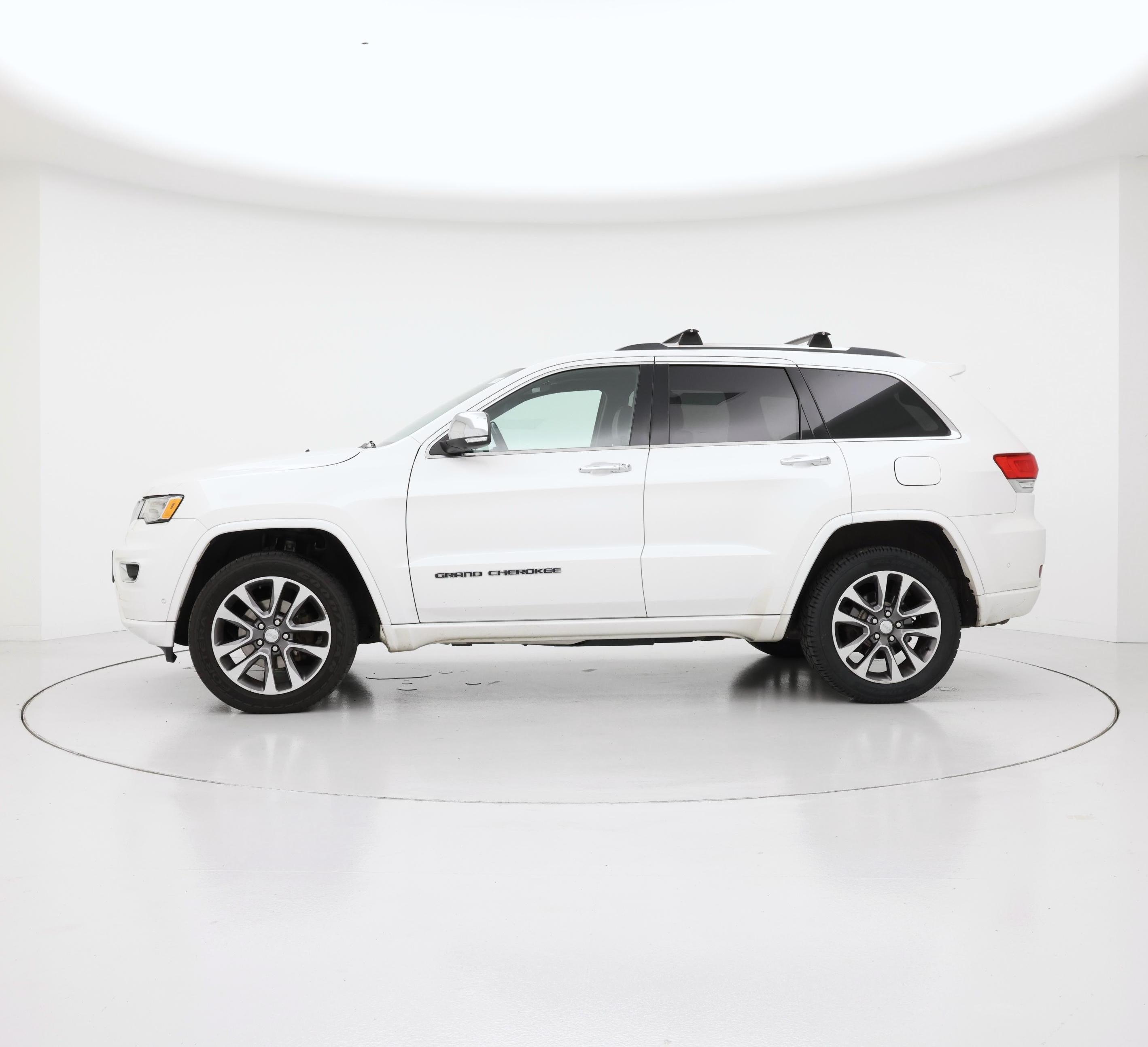 Thumbnail: 2017 Jeep Grand Cherokee - 3