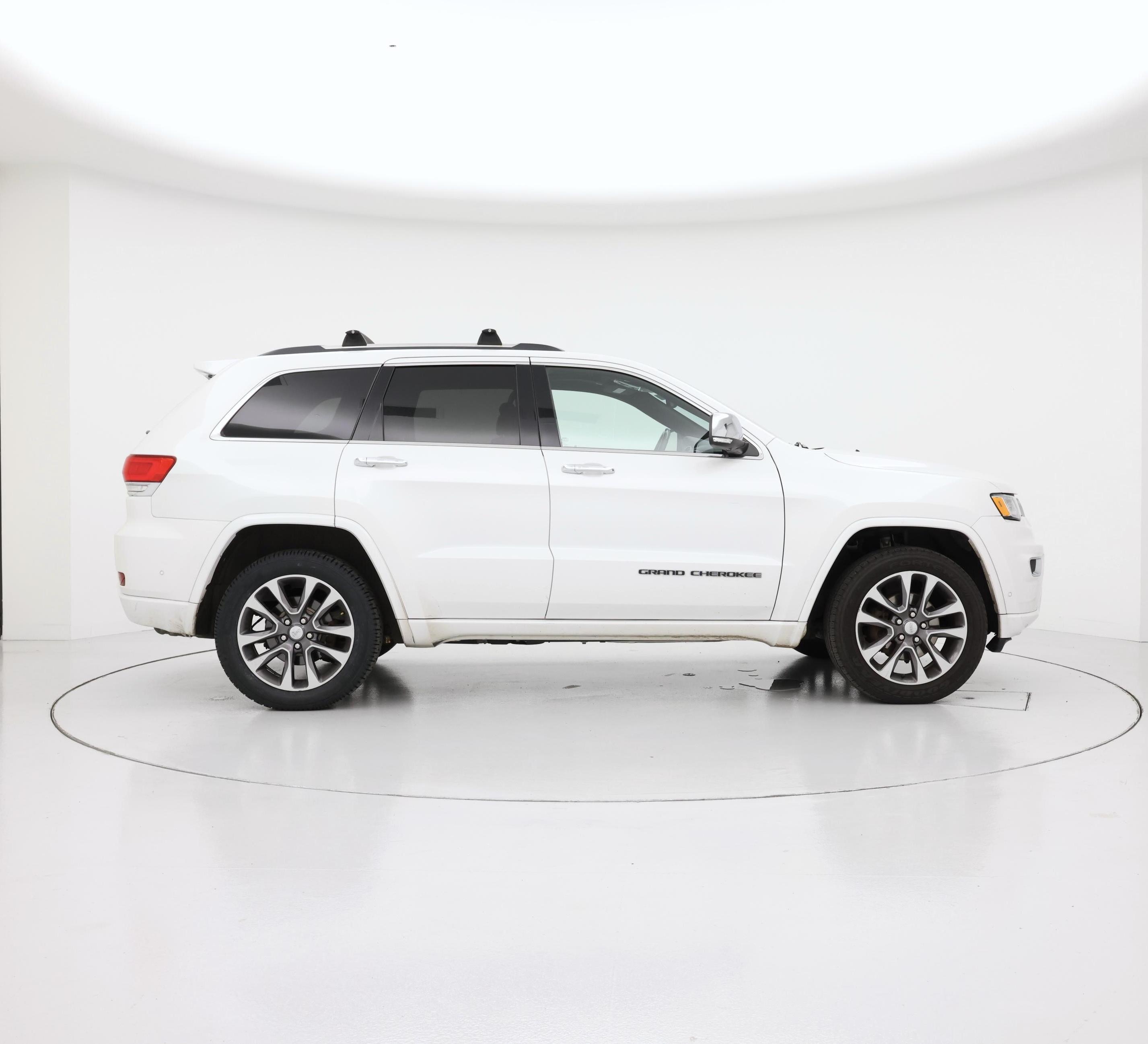 Thumbnail: 2017 Jeep Grand Cherokee - 7