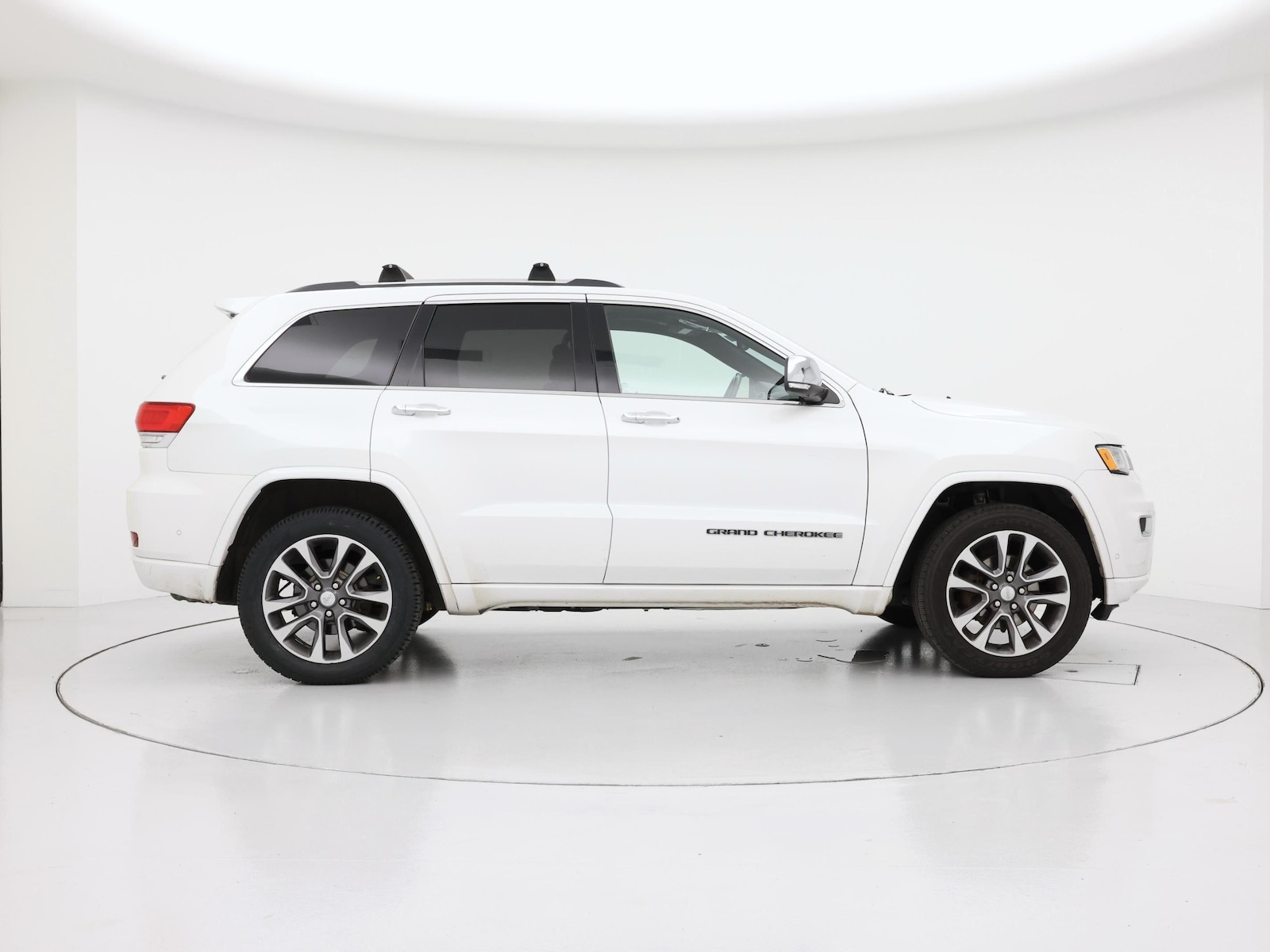 2017 Jeep Grand Cherokee Overland - Photo 8