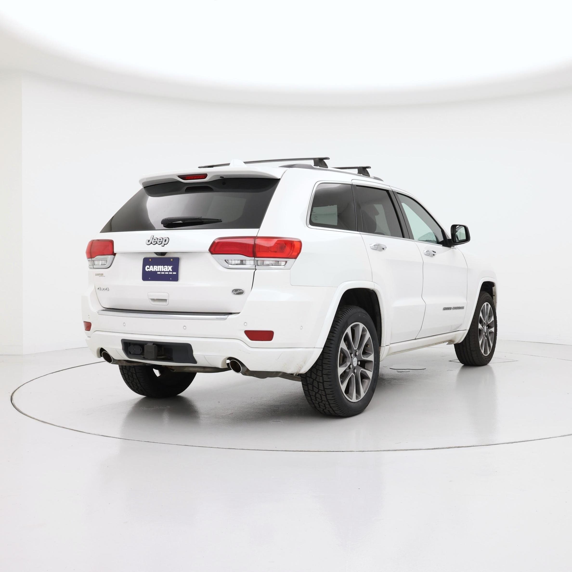 Thumbnail: 2017 Jeep Grand Cherokee - 8