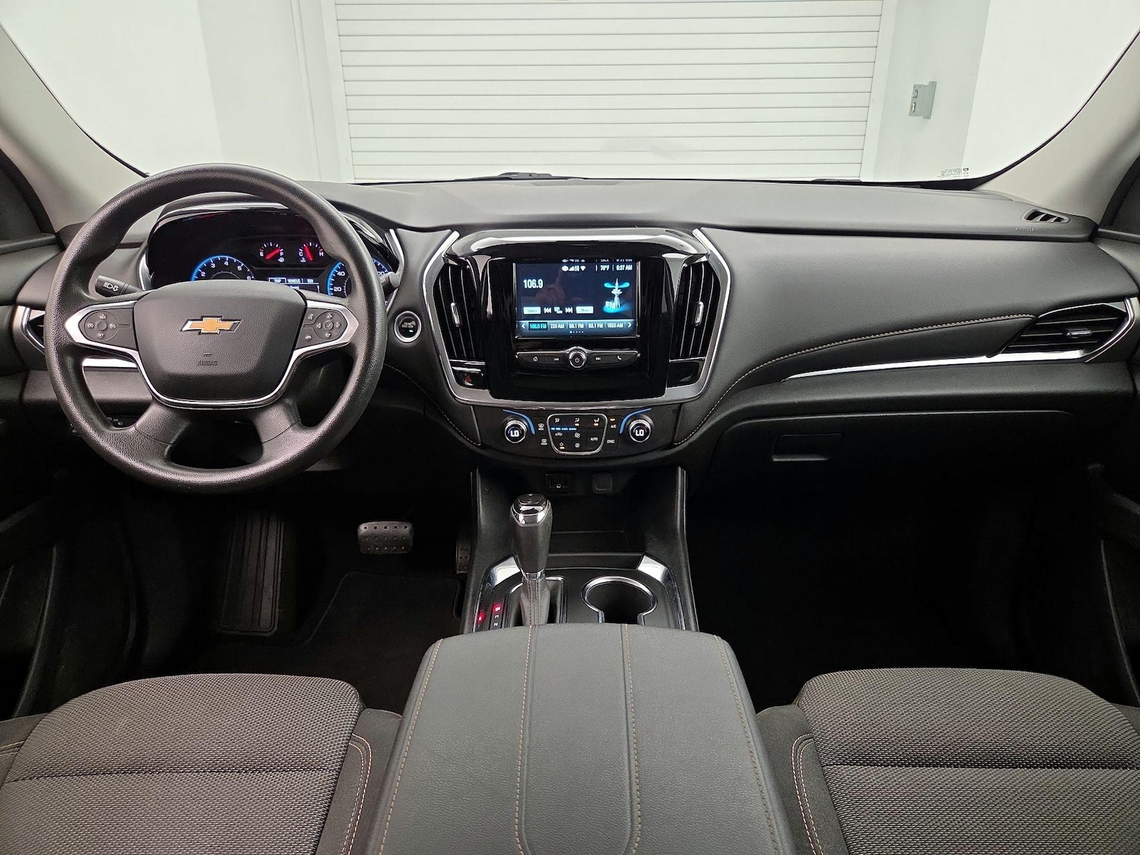 2019 Chevrolet Traverse LS - Photo 10
