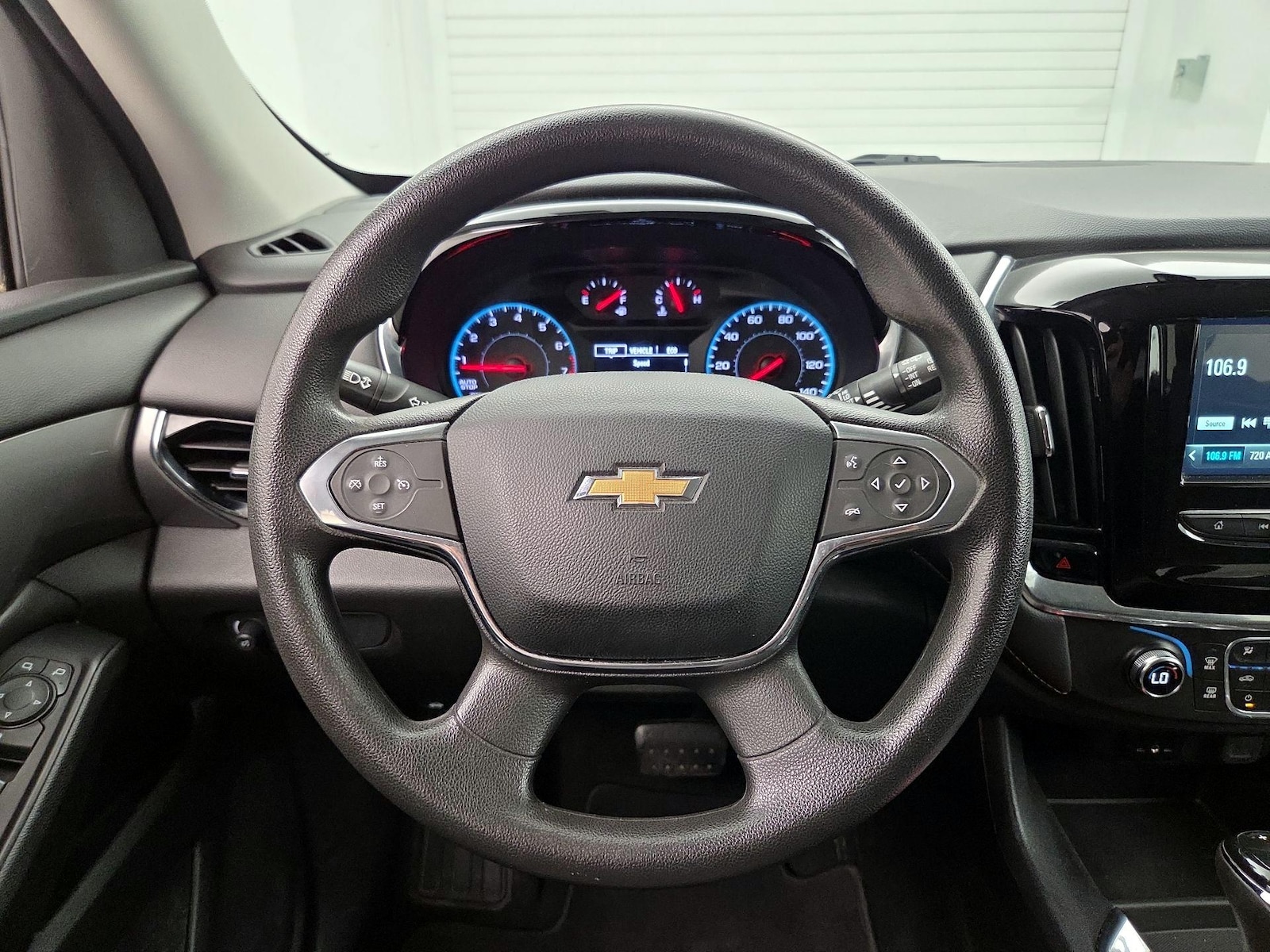 2019 Chevrolet Traverse LS - Photo 11