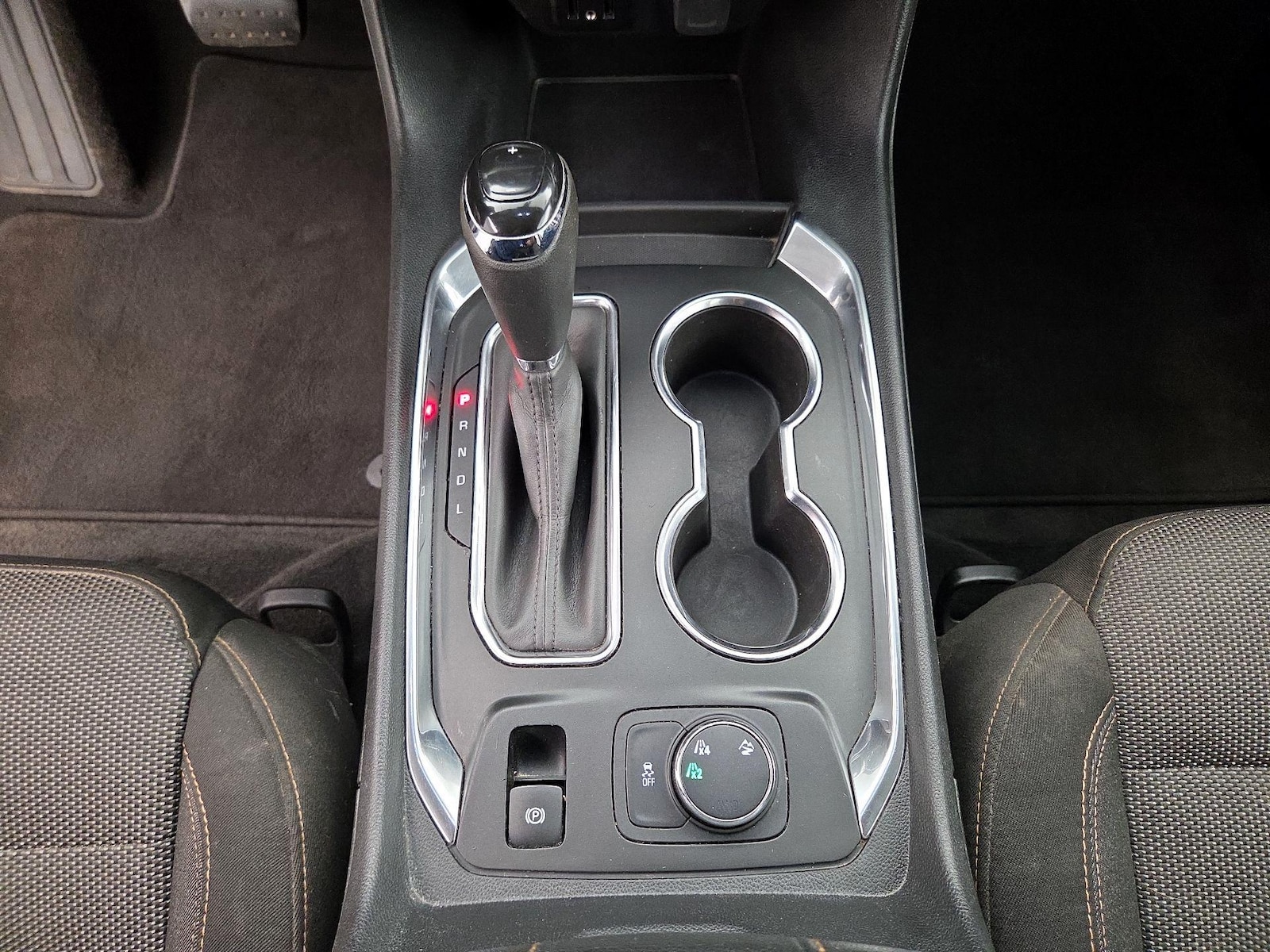 2019 Chevrolet Traverse LS - Photo 18