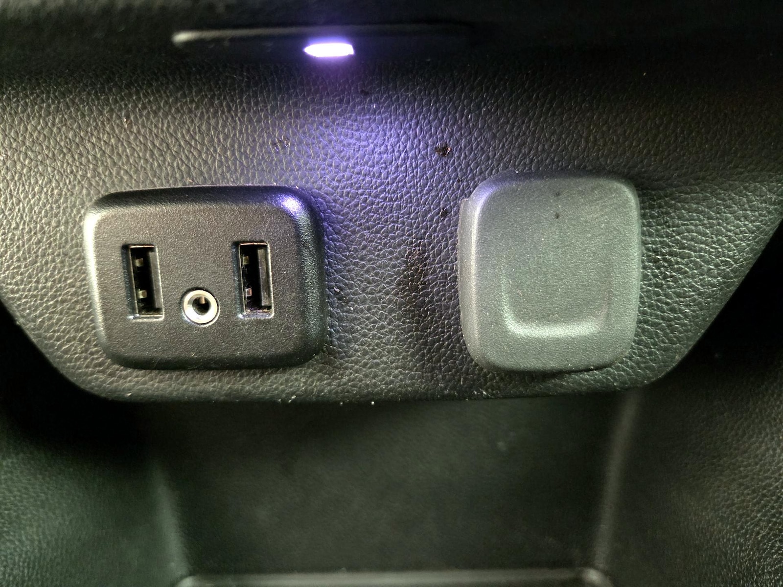 2019 Chevrolet Traverse LS - Photo 19