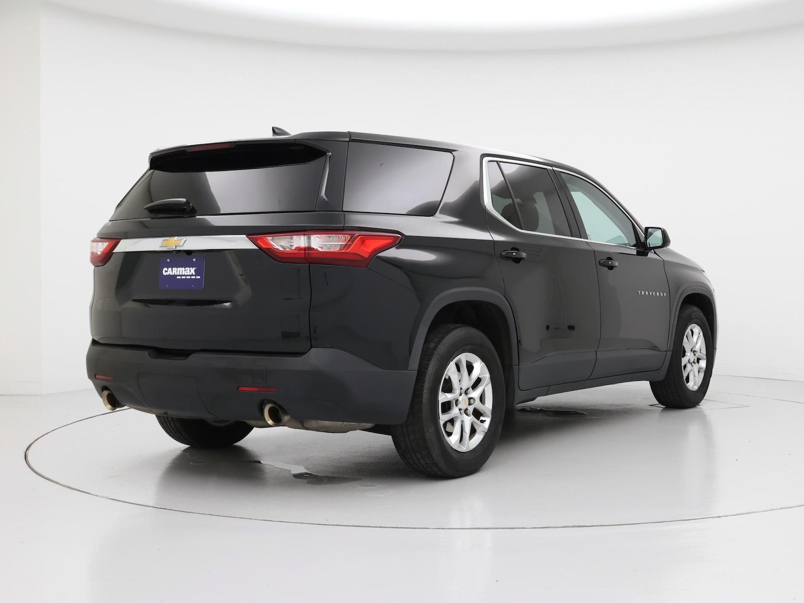 2019 Chevrolet Traverse LS - Photo 9