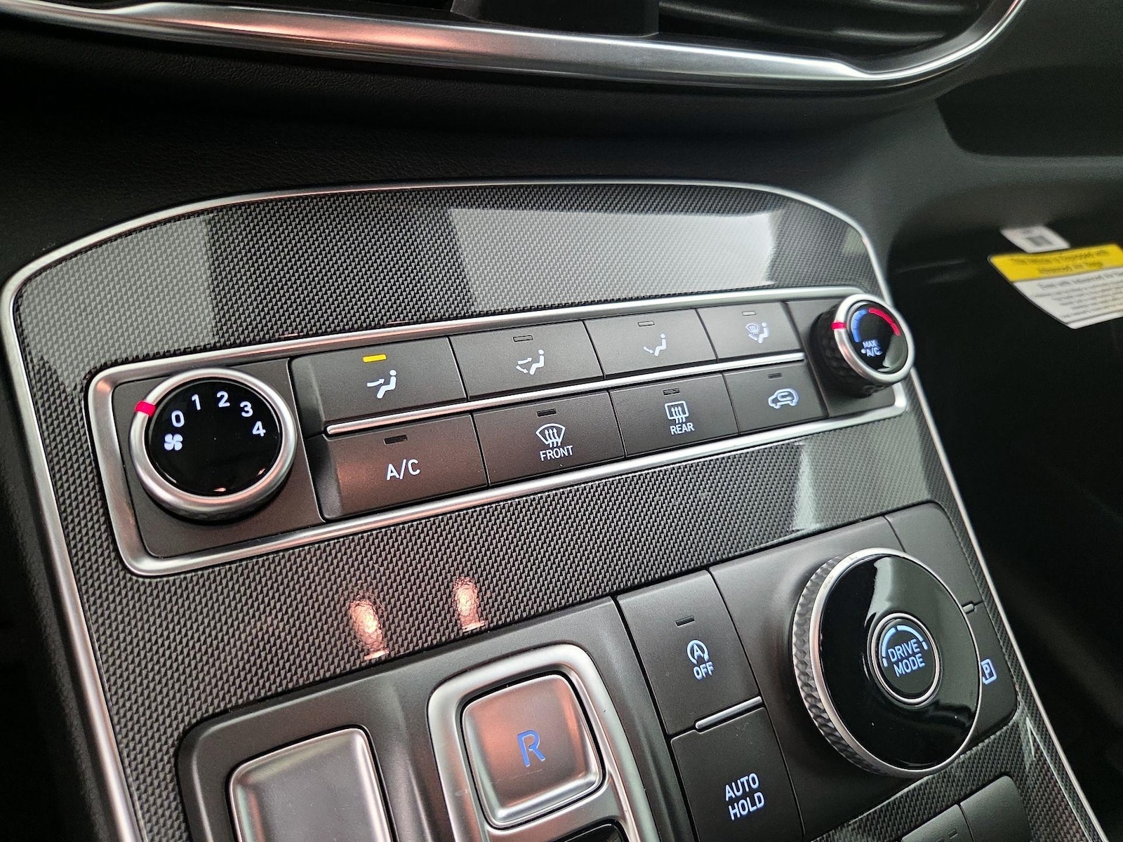 2021 Hyundai Santa Fe SEL - Photo 17