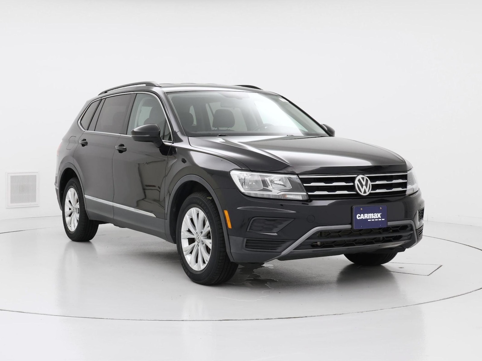 2018 Volkswagen Tiguan SE - Photo 2