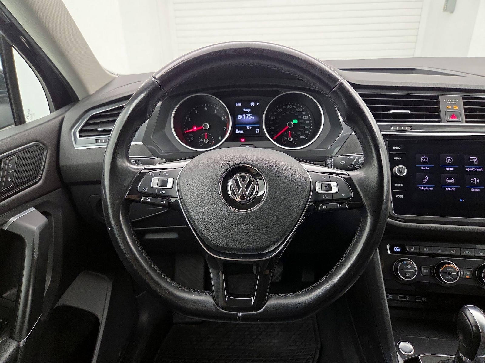 2018 Volkswagen Tiguan SE - Photo 11