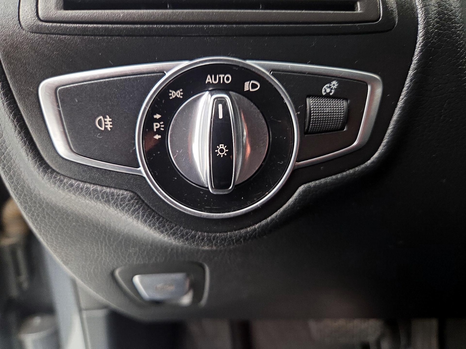 2016 Mercedes-Benz GLC GLC300 - Photo 14